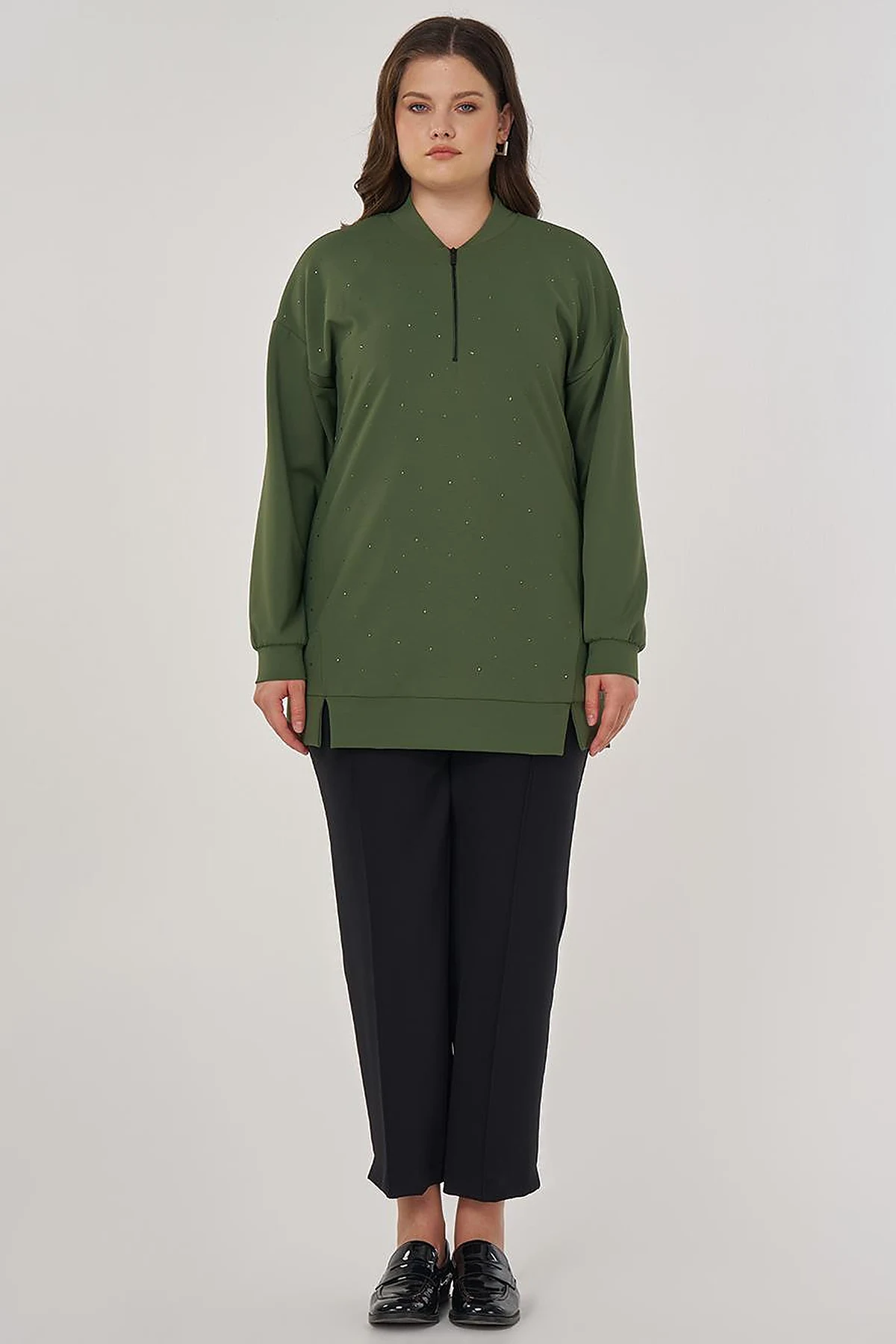 College Collar Hotfix Printed Sweatshirt in Forest Green