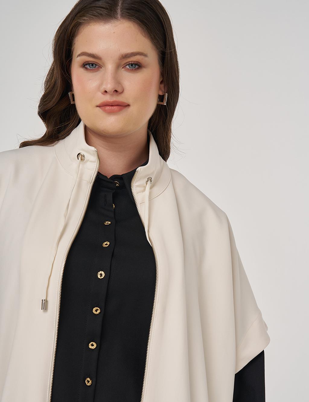 Stand-Up Collar Vest Cream