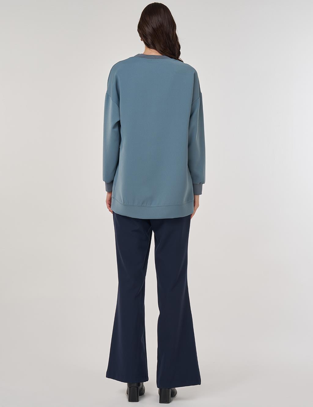 Embroidered Sweatshirt in Foggy Blue