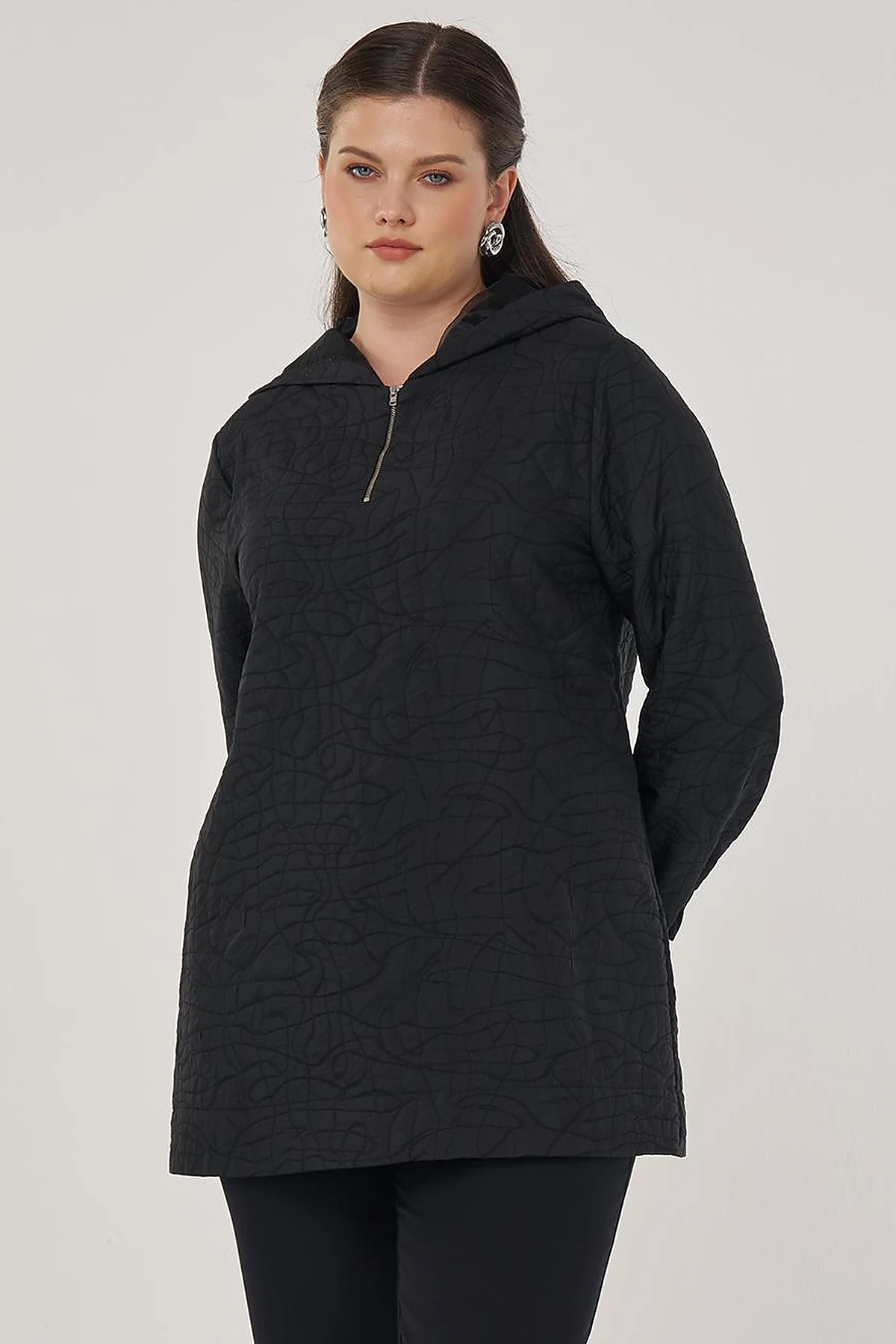 Embossed Pattern Tunic Black