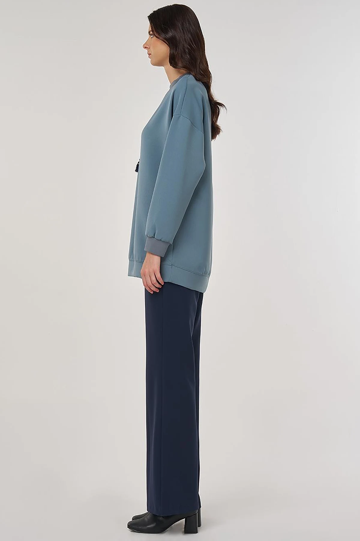 Embroidered Sweatshirt in Foggy Blue