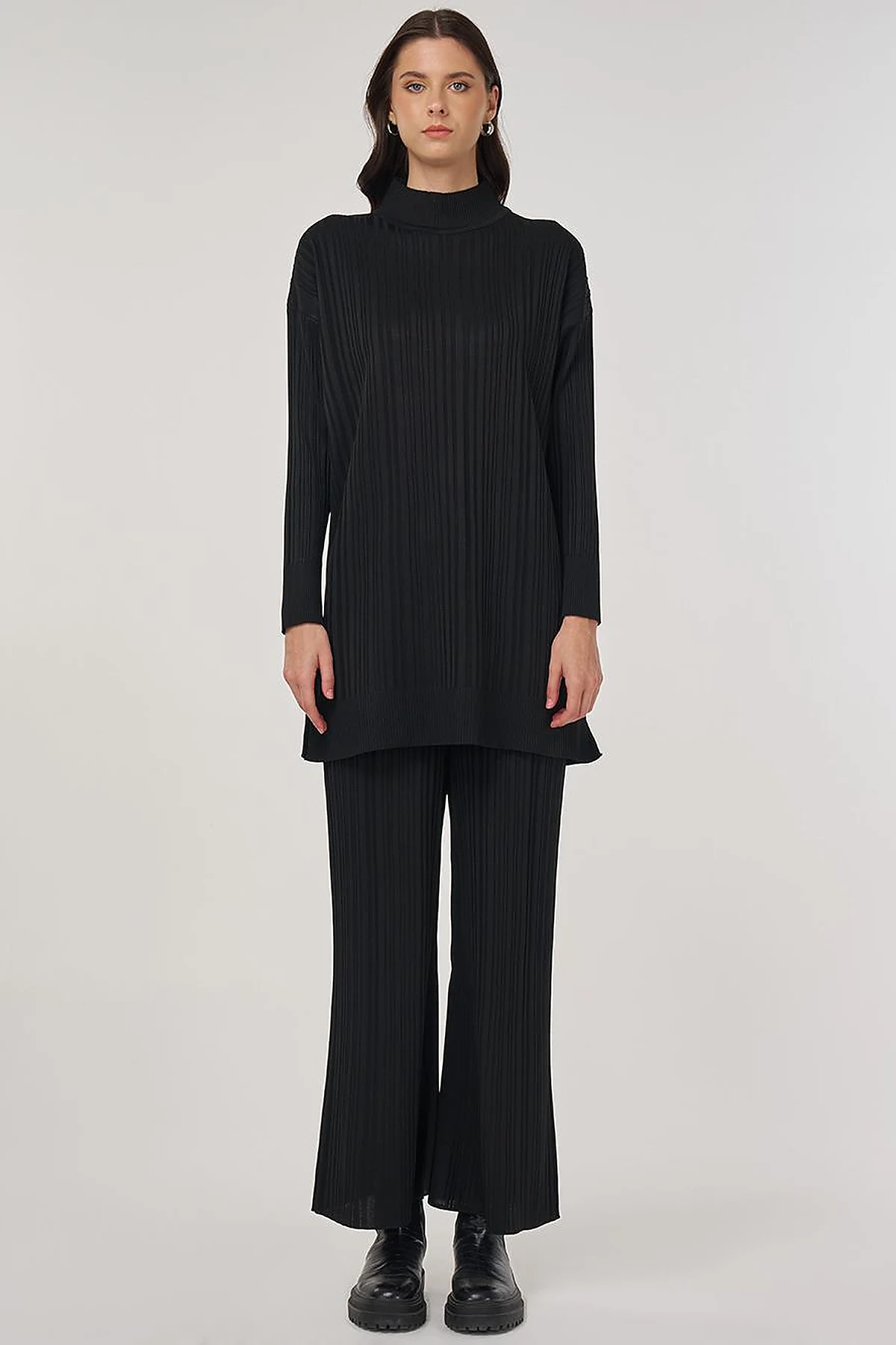 Relaxed Fit Knit Set in Black
