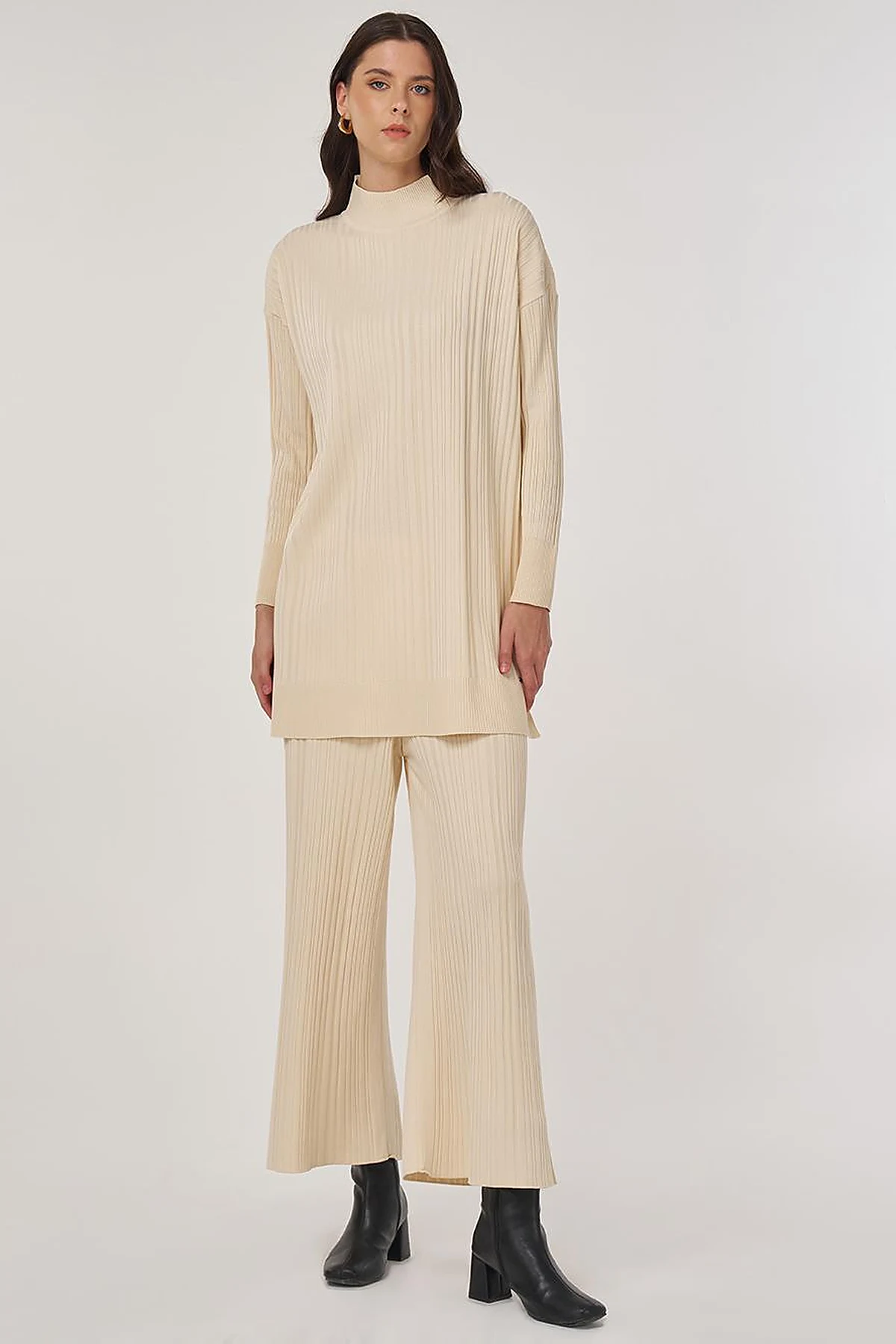 Relaxed Fit Knit Set in Stone