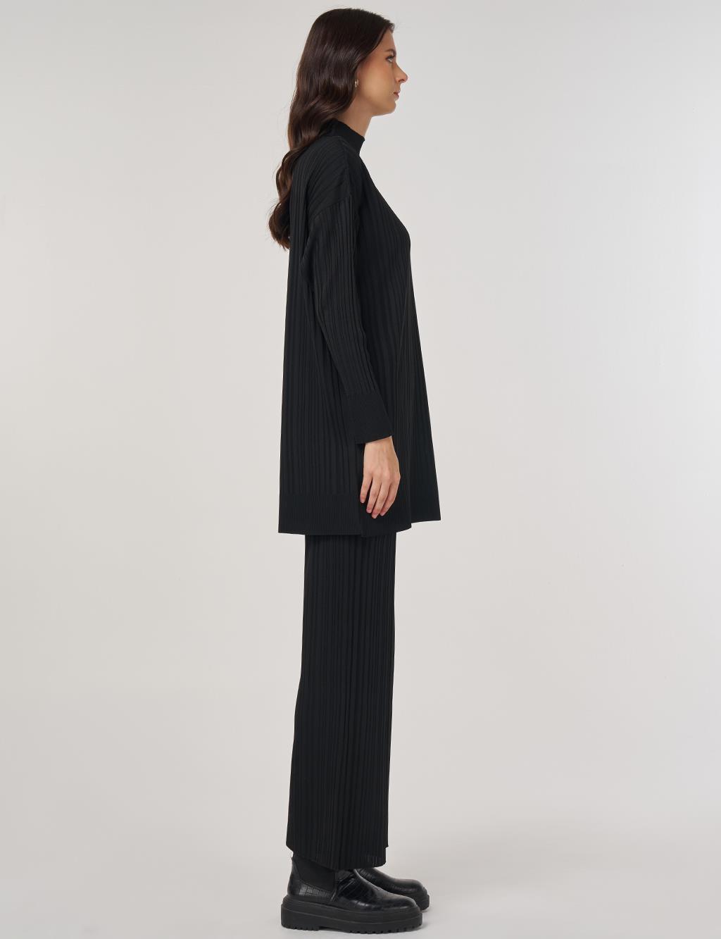 Relaxed Fit Knit Set in Black