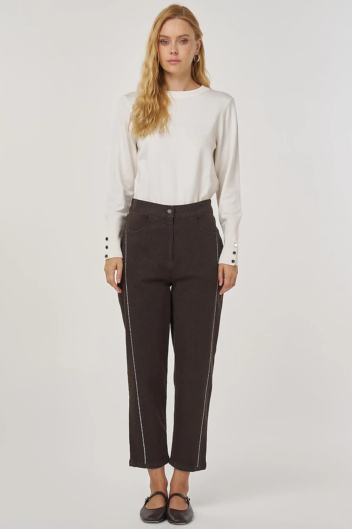 Hotfix Printed Denim Pants in Coffee