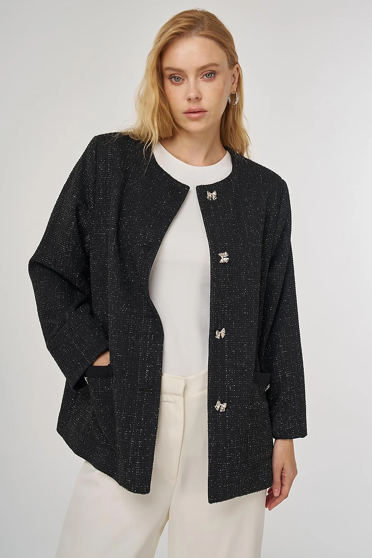 Button-Detailed Jacket Black