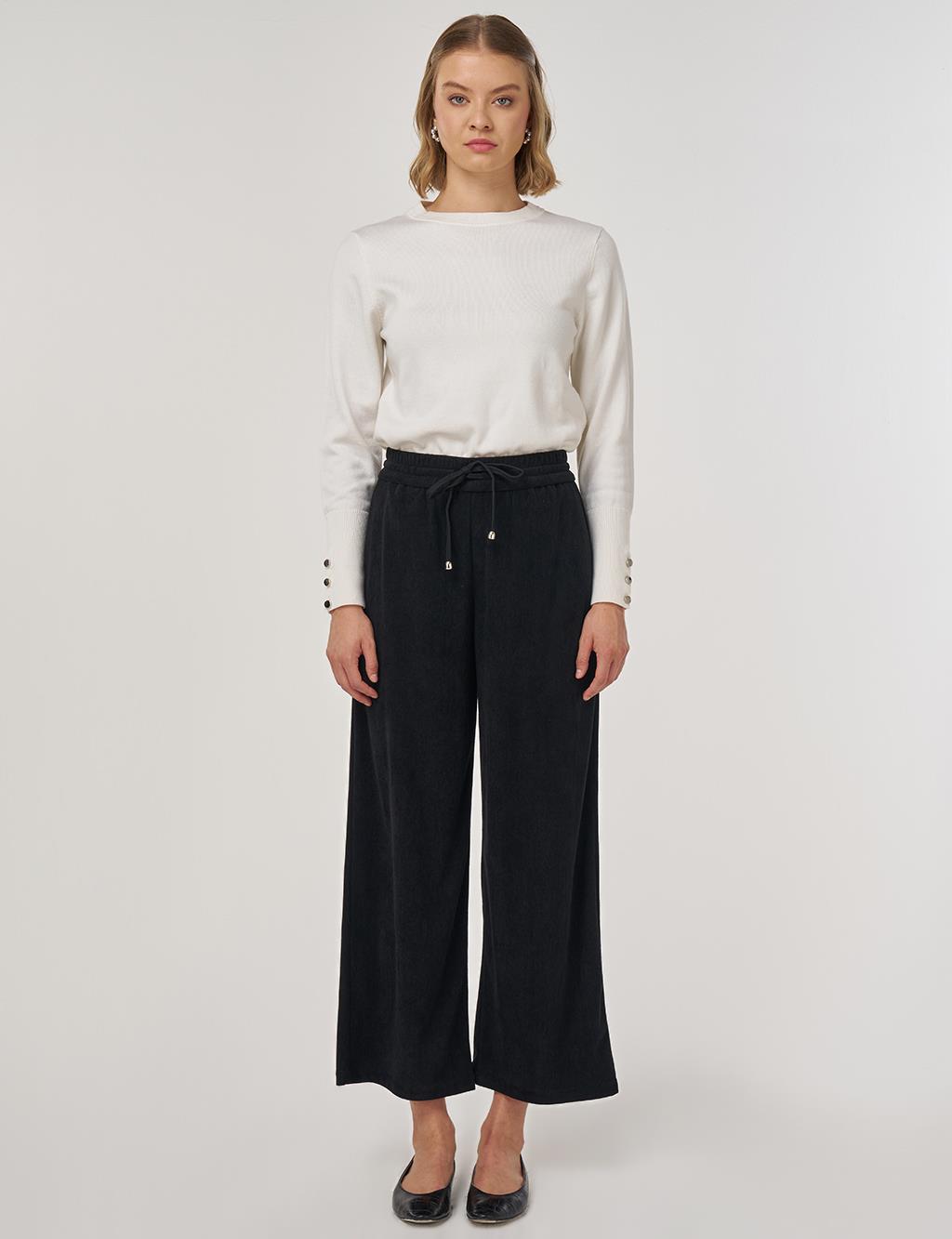 Relaxed-Fit Velvet Pants in Black