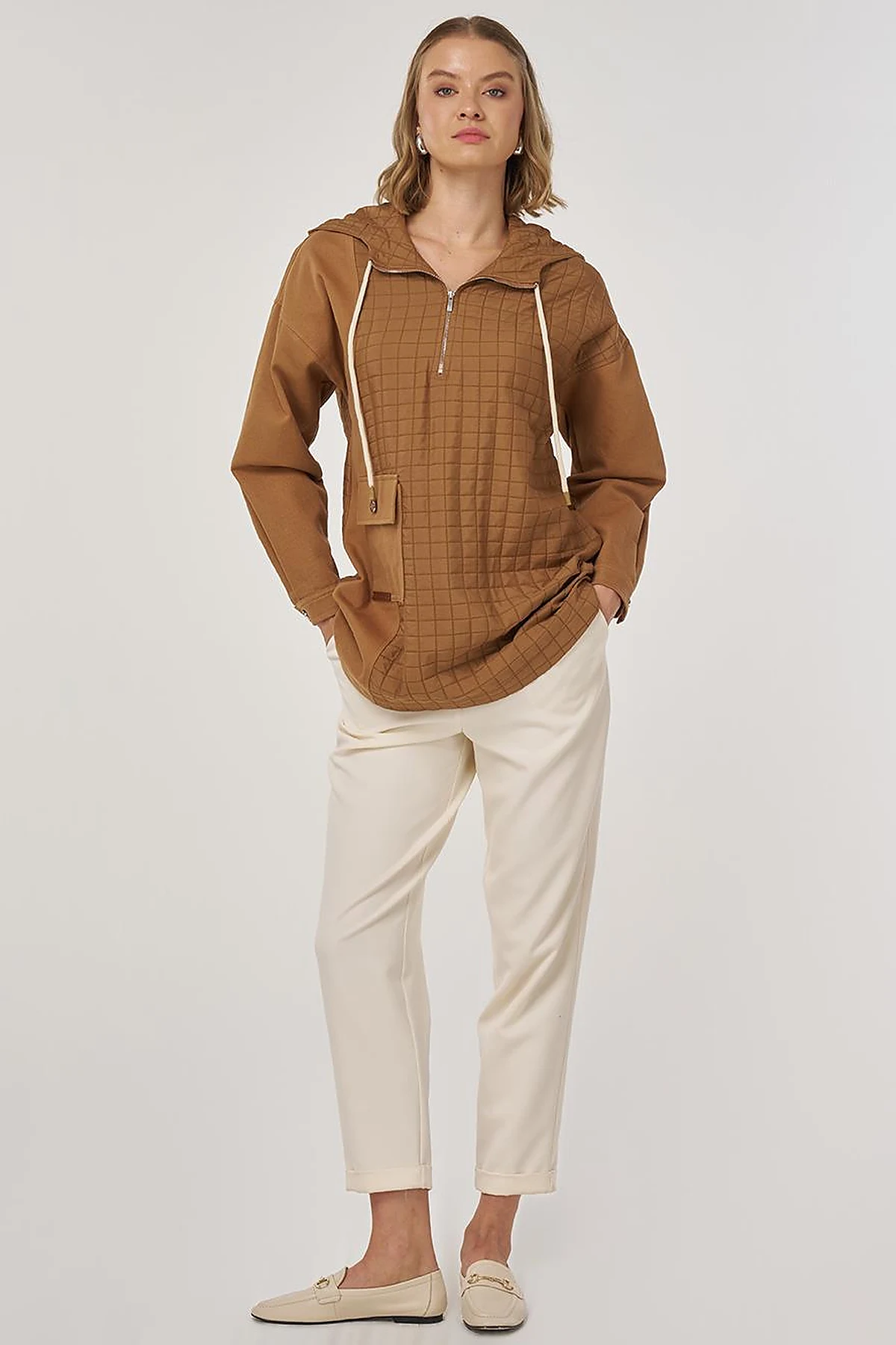 Pocket-Detailed Sweatshirt Tobacco