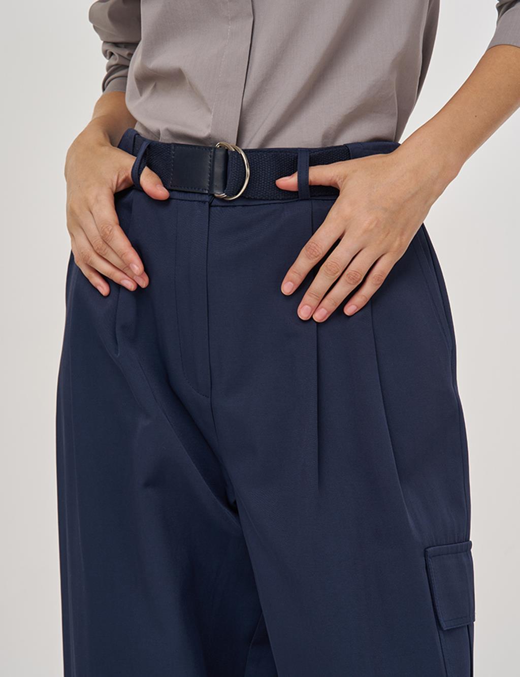 Kemer Detaylı Rahat Kesim Pantolon Koyu Lacivert 