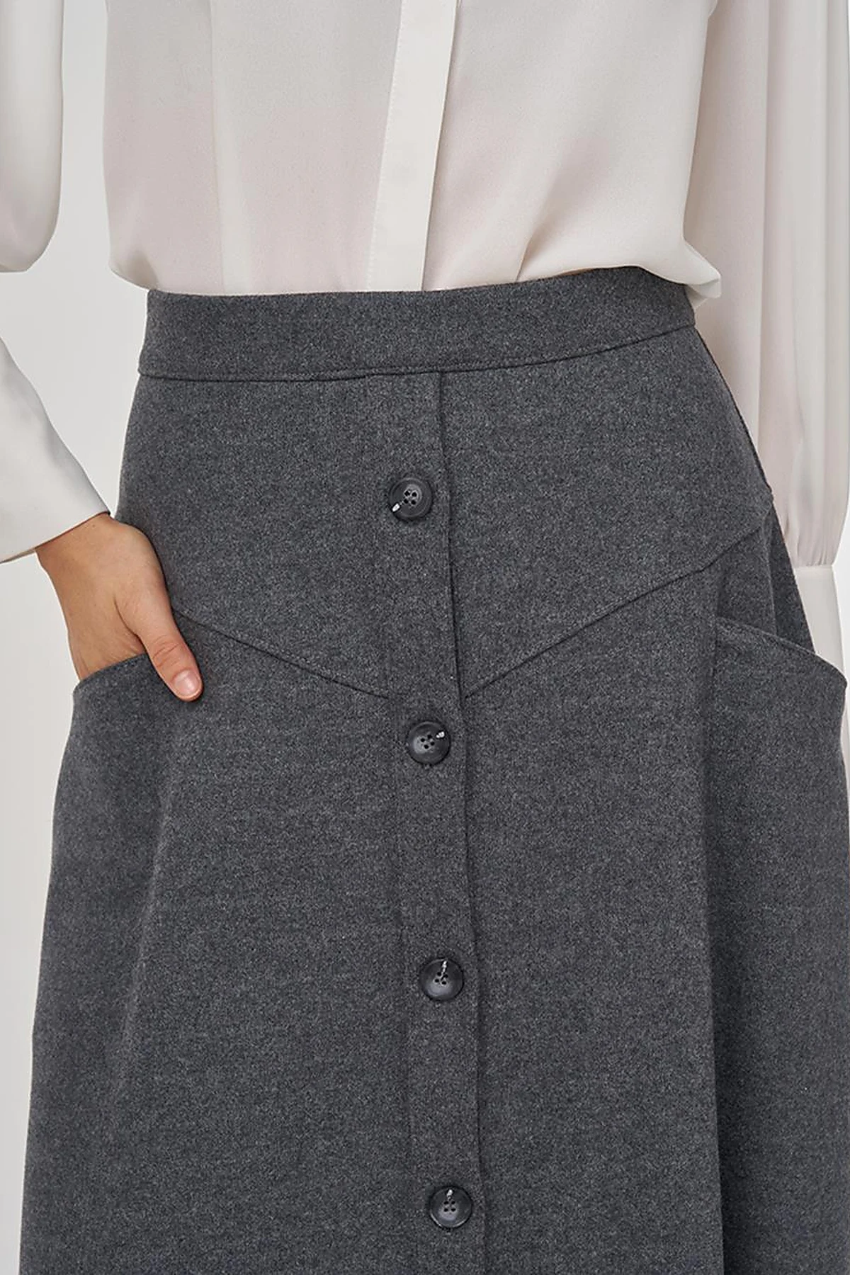 Buttoned Felt Skirt in Smoke