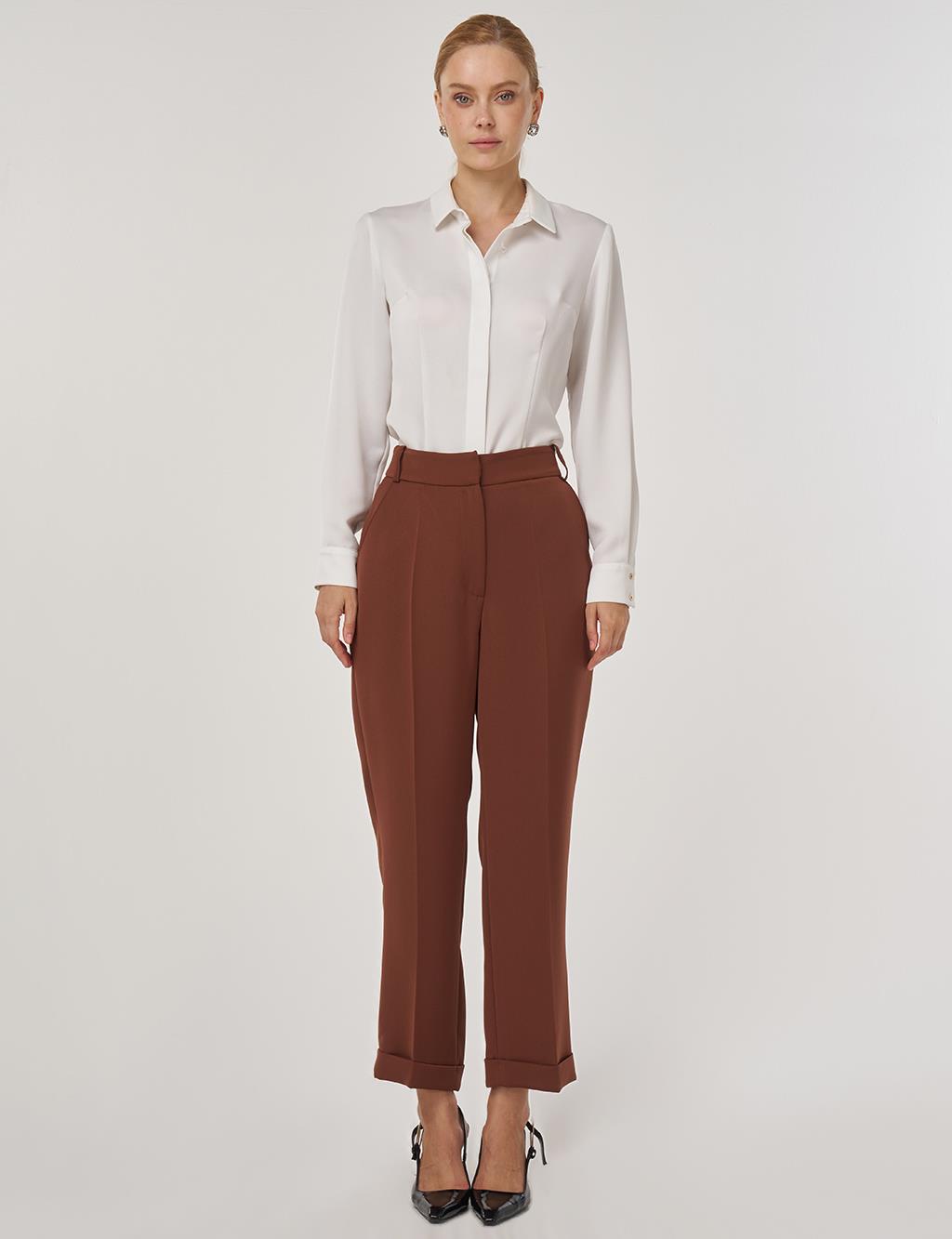 Double-Legged Fabric Trousers in Coffee