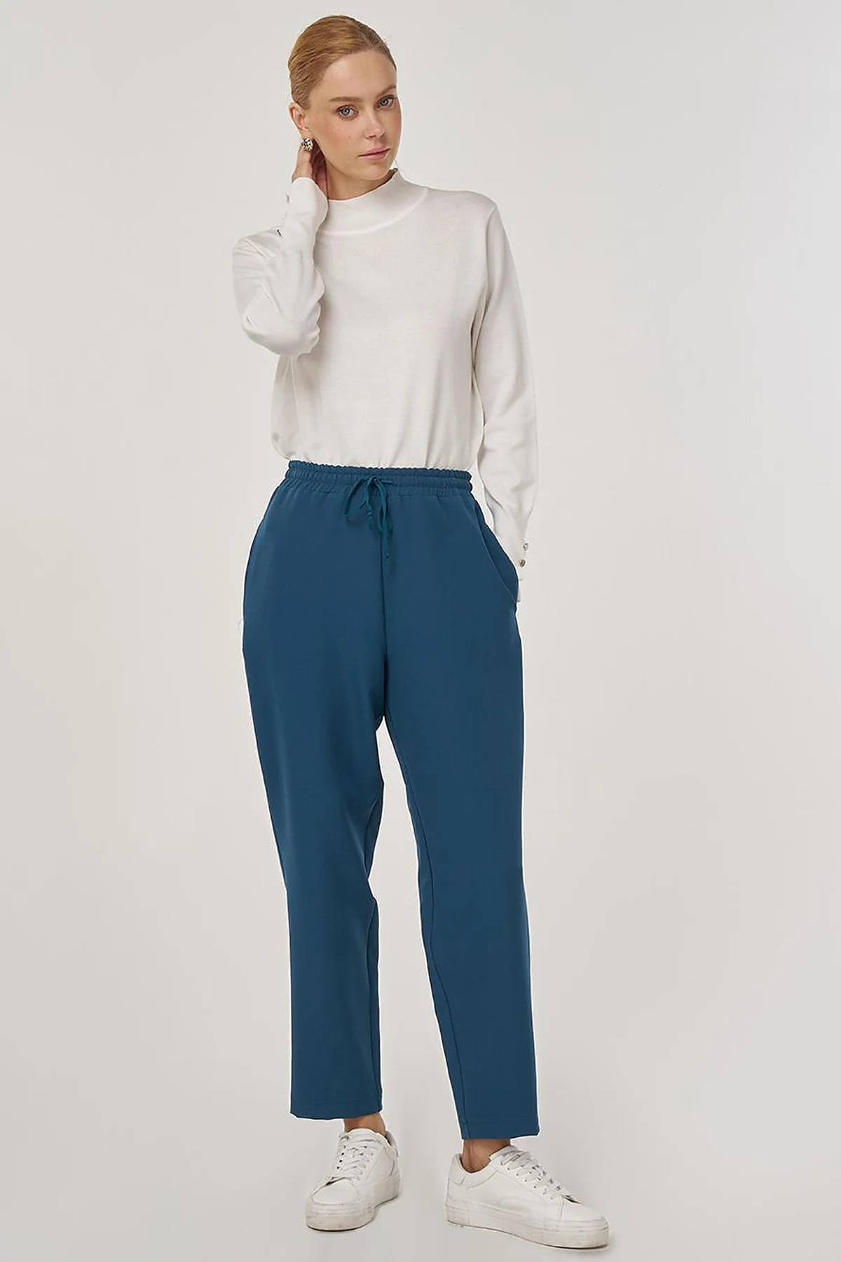 Relaxed Elastic Waist Trousers in Petrol