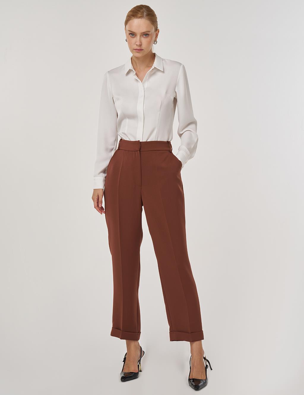 Double-Legged Fabric Trousers in Coffee