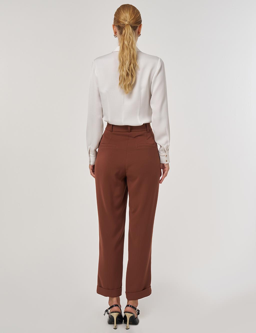 Double-Legged Fabric Trousers in Coffee
