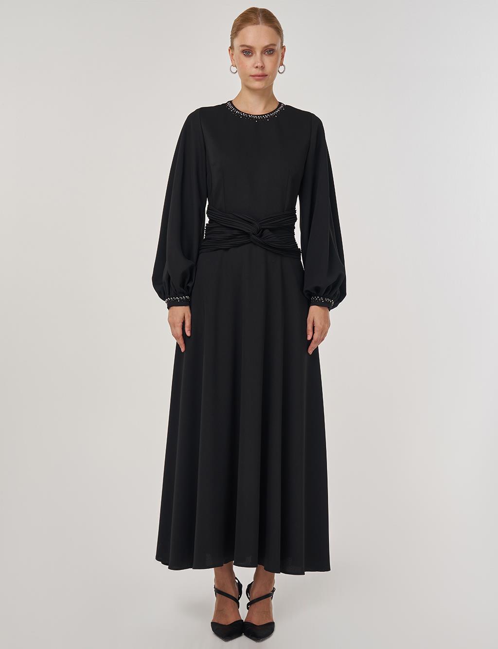 Bel Detaylı Şık Elbise Siyah