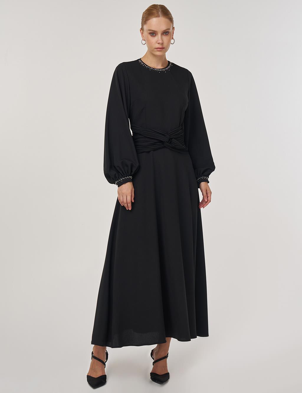 Bel Detaylı Şık Elbise Siyah