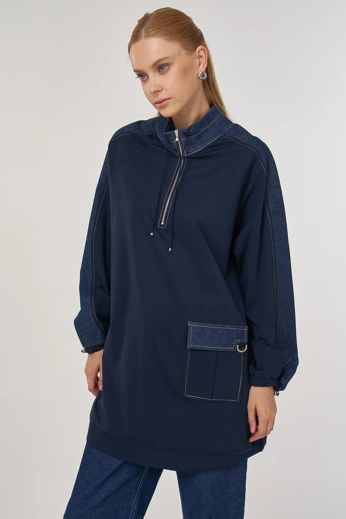 Fabric-Trimmed High Neck Sweatshirt in Dark Navy Blue
