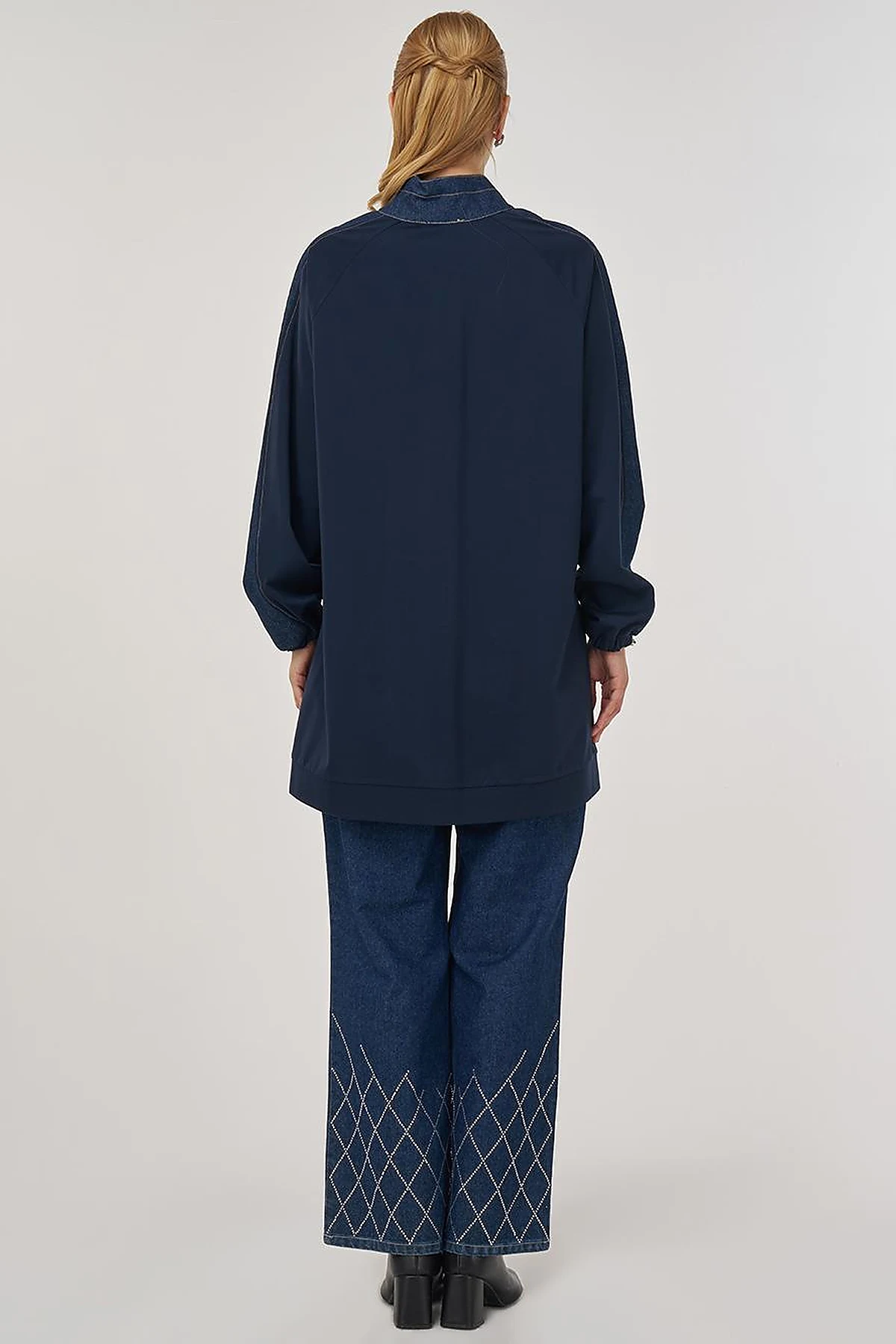 Fabric-Trimmed High Neck Sweatshirt in Dark Navy Blue