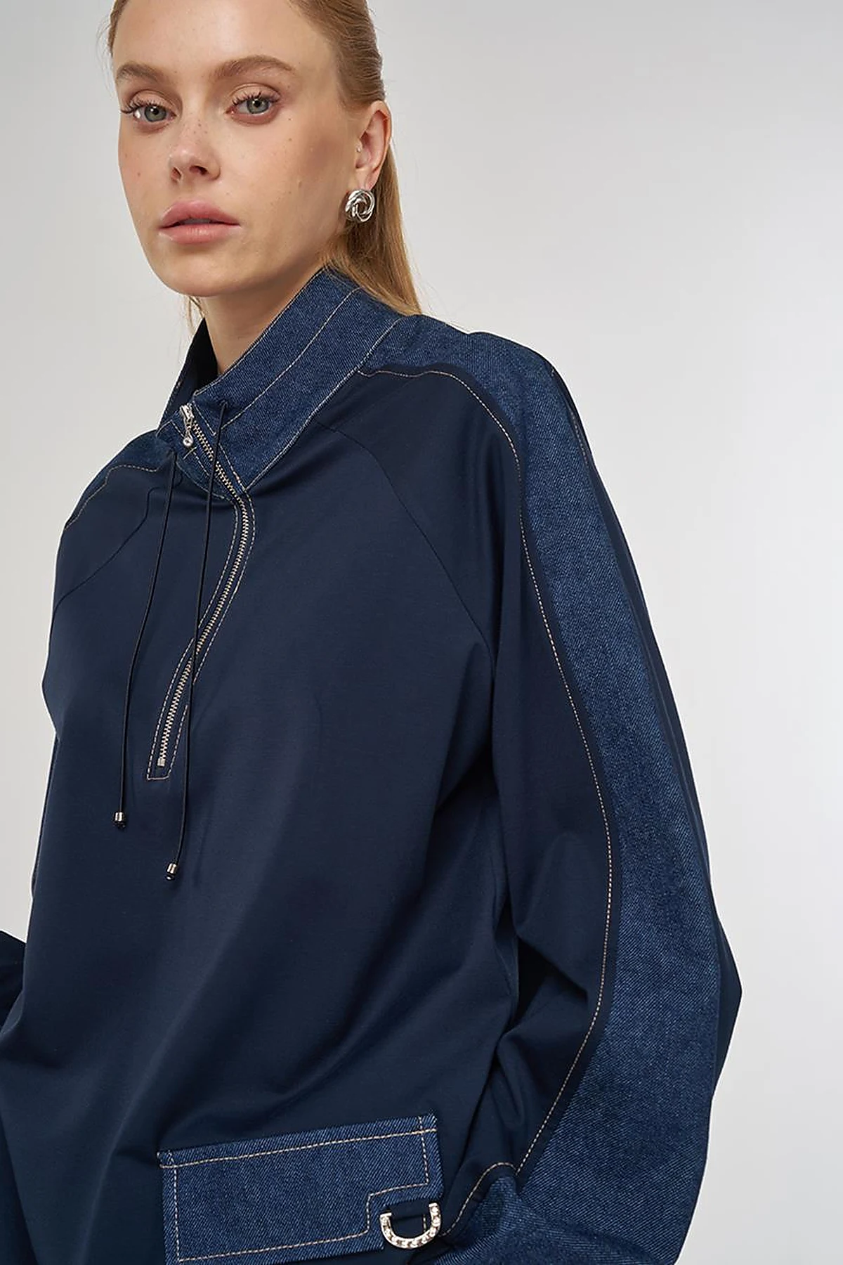 Fabric-Trimmed High Neck Sweatshirt in Dark Navy Blue