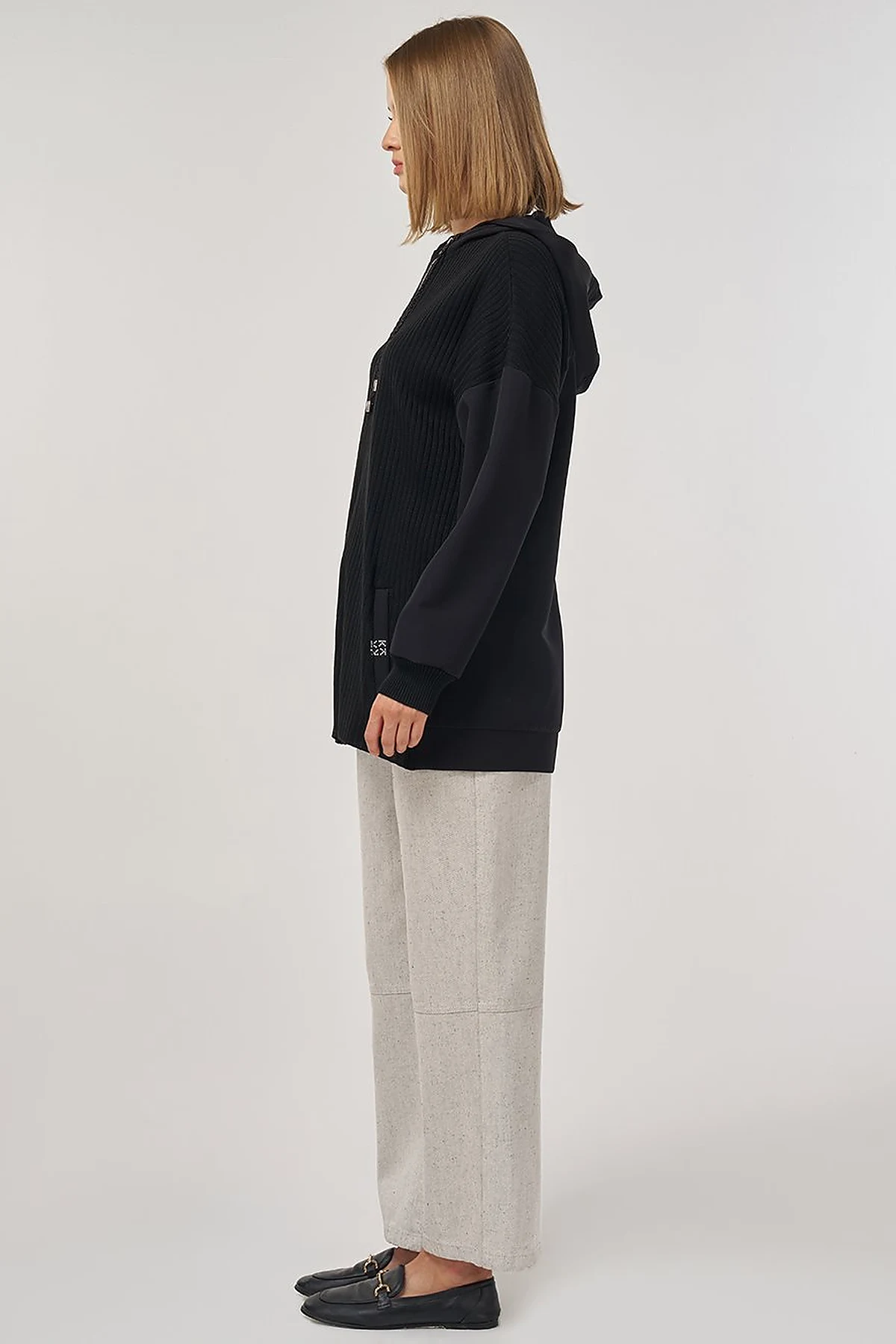 Knit-Trimmed Relaxed Fit Cardigan in Black