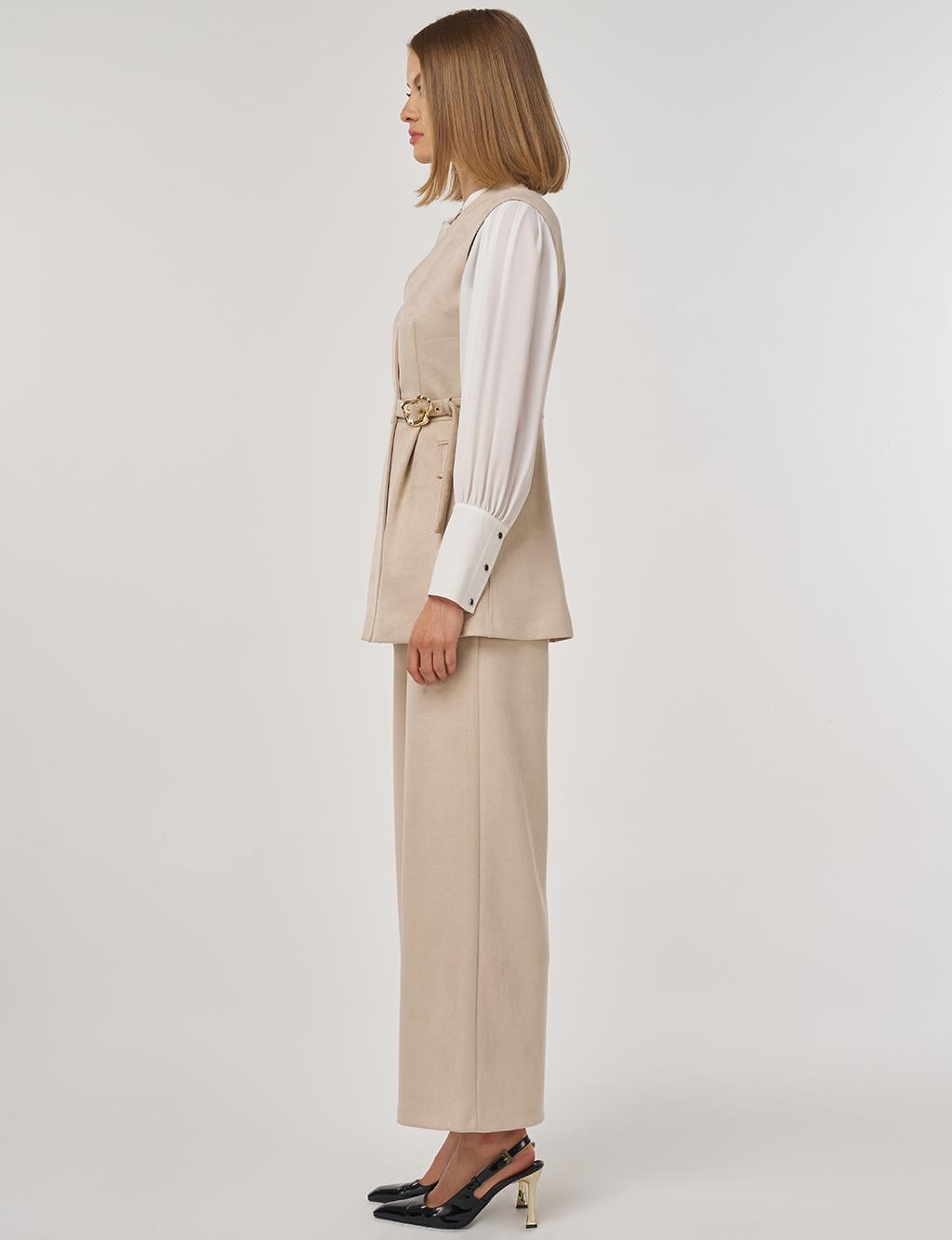 Buckle Detailed Suede Two-Piece Suit Cream