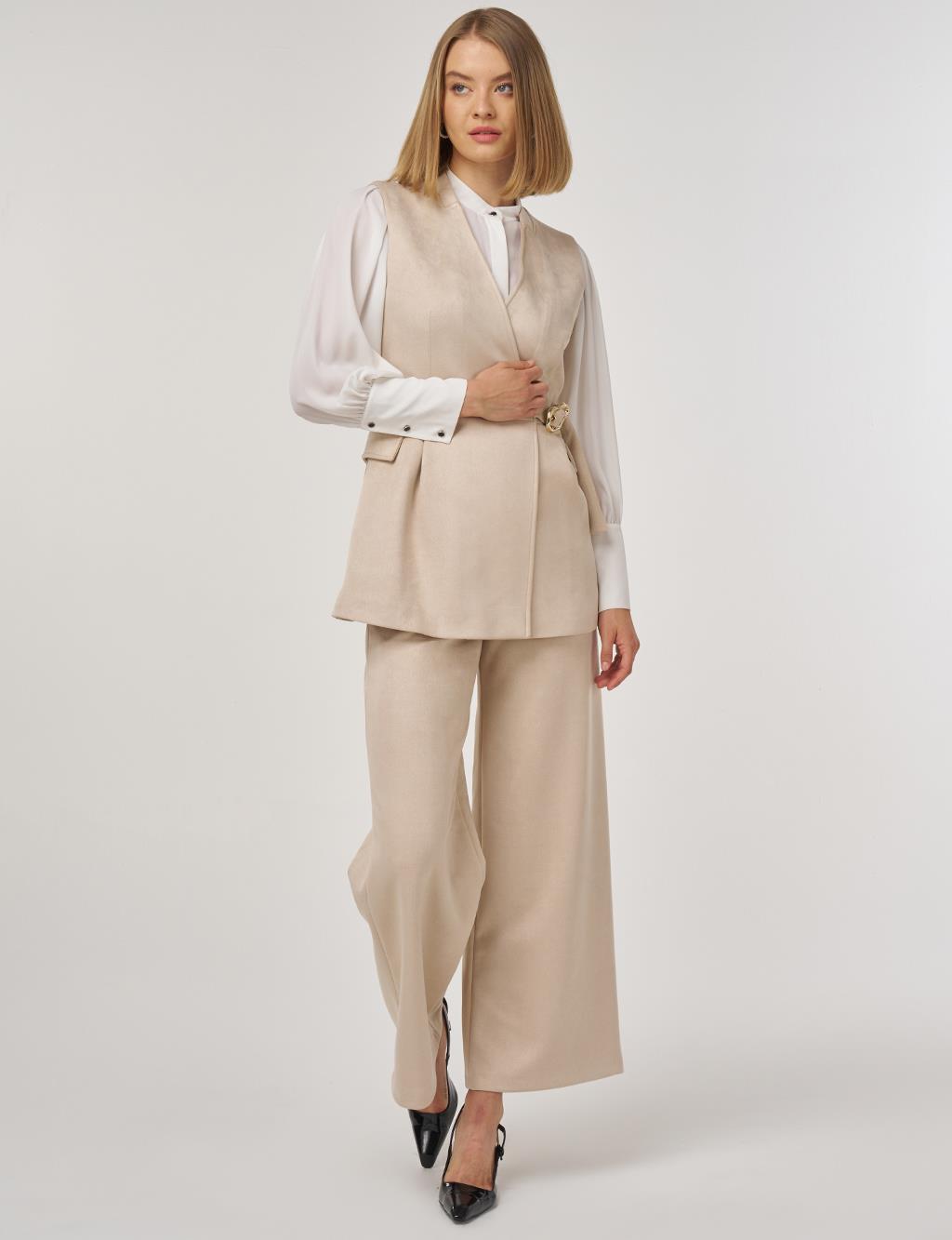 Buckle Detailed Suede Two-Piece Suit Cream