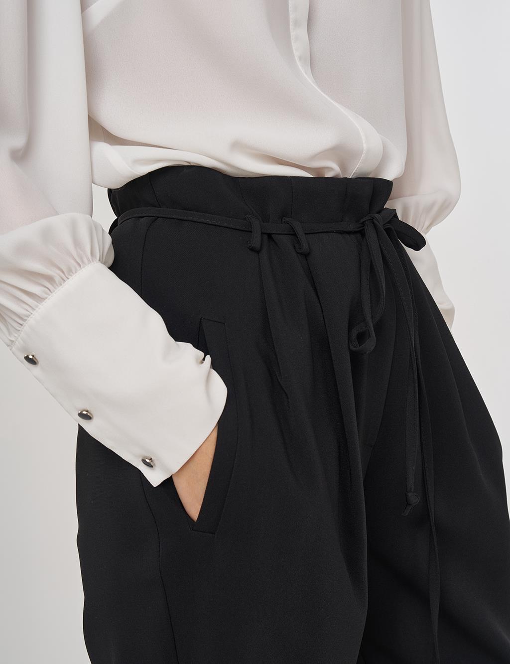 Pileli Bağcık Kemerli Boru Paça Pantolon Siyah