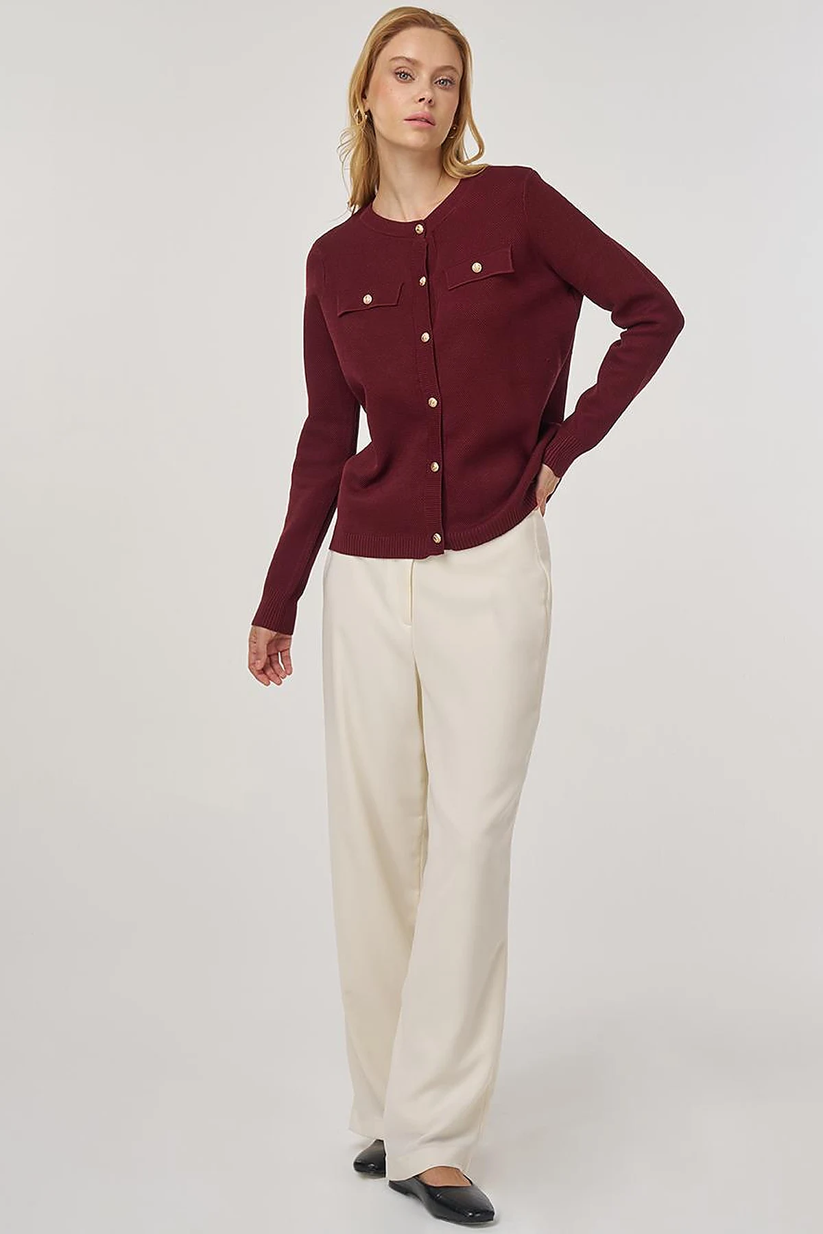 100% Viscose Button-Detail Knit Cardigan Burgundy