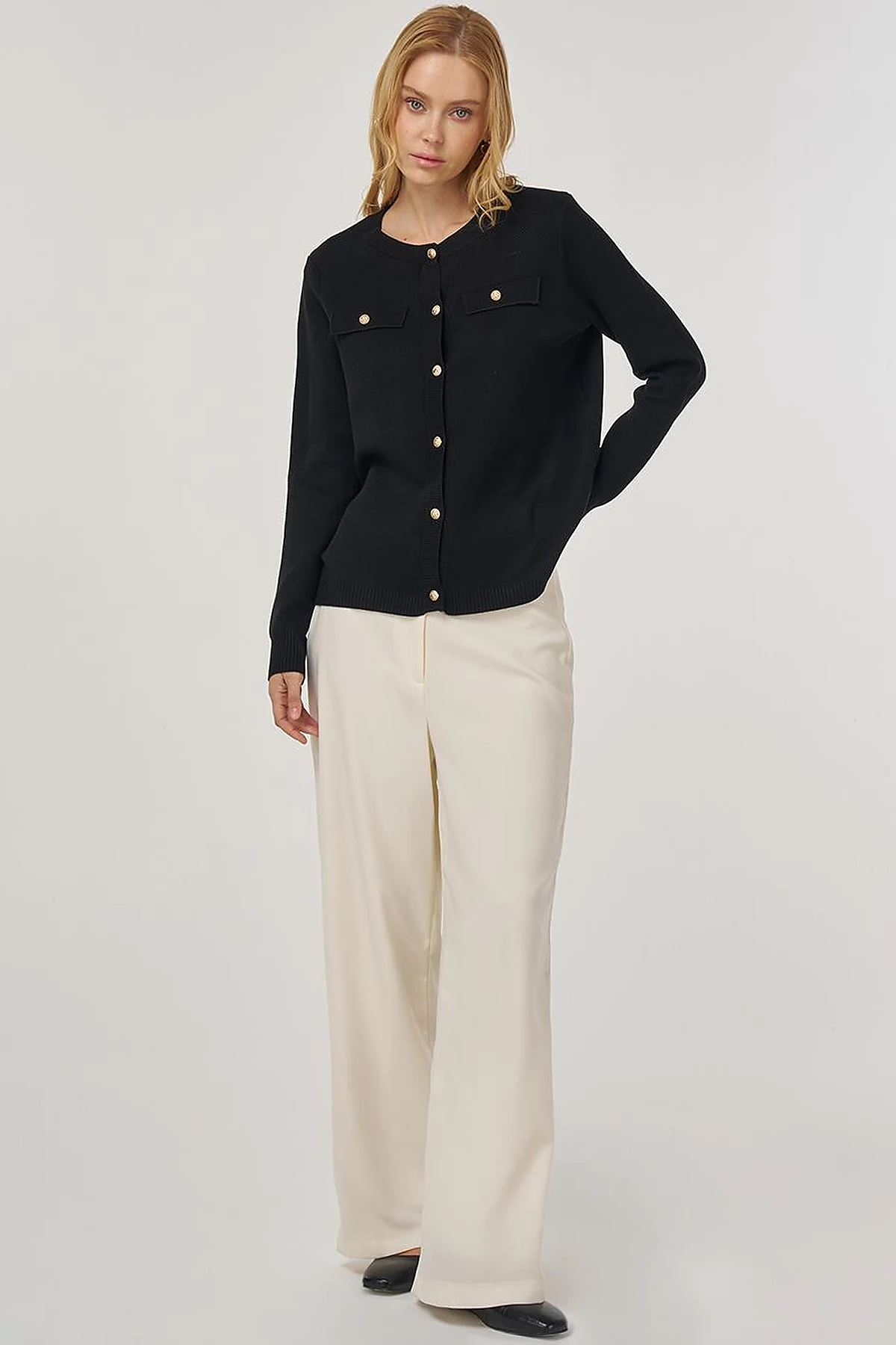 100% Viscose Button-Detail Knit Cardigan Black