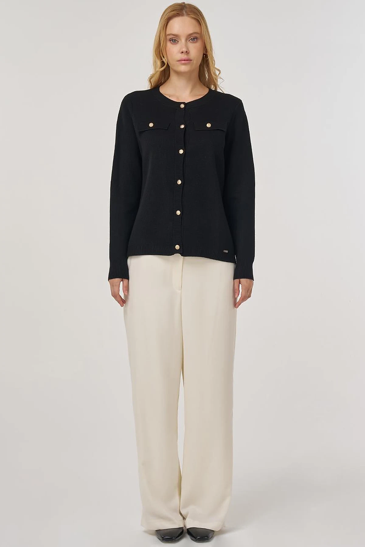 100% Viscose Button-Detail Knit Cardigan Black