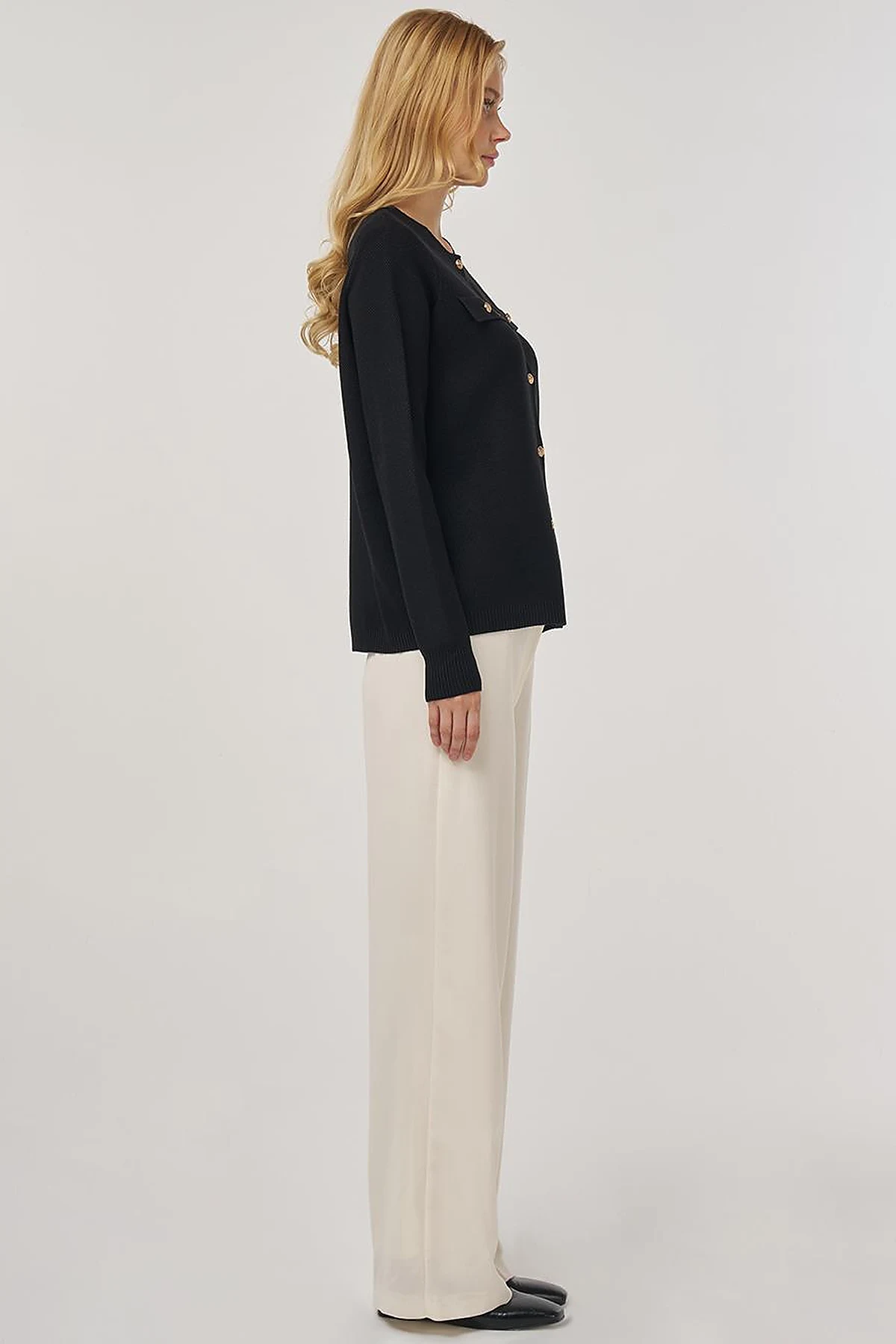 100% Viscose Button-Detail Knit Cardigan Black