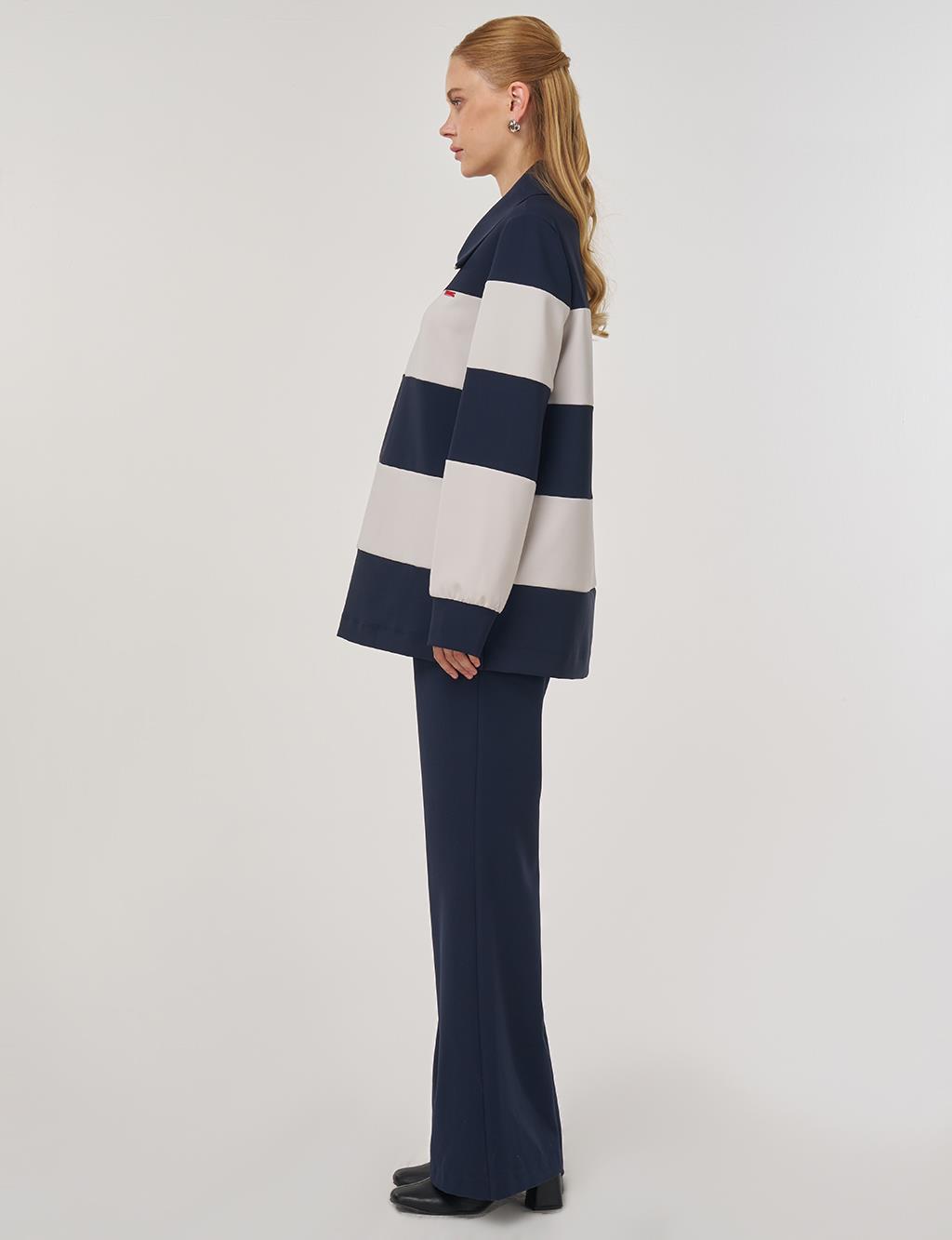 Color-Blocked Wide-Collar Sweatshirt Dark Navy