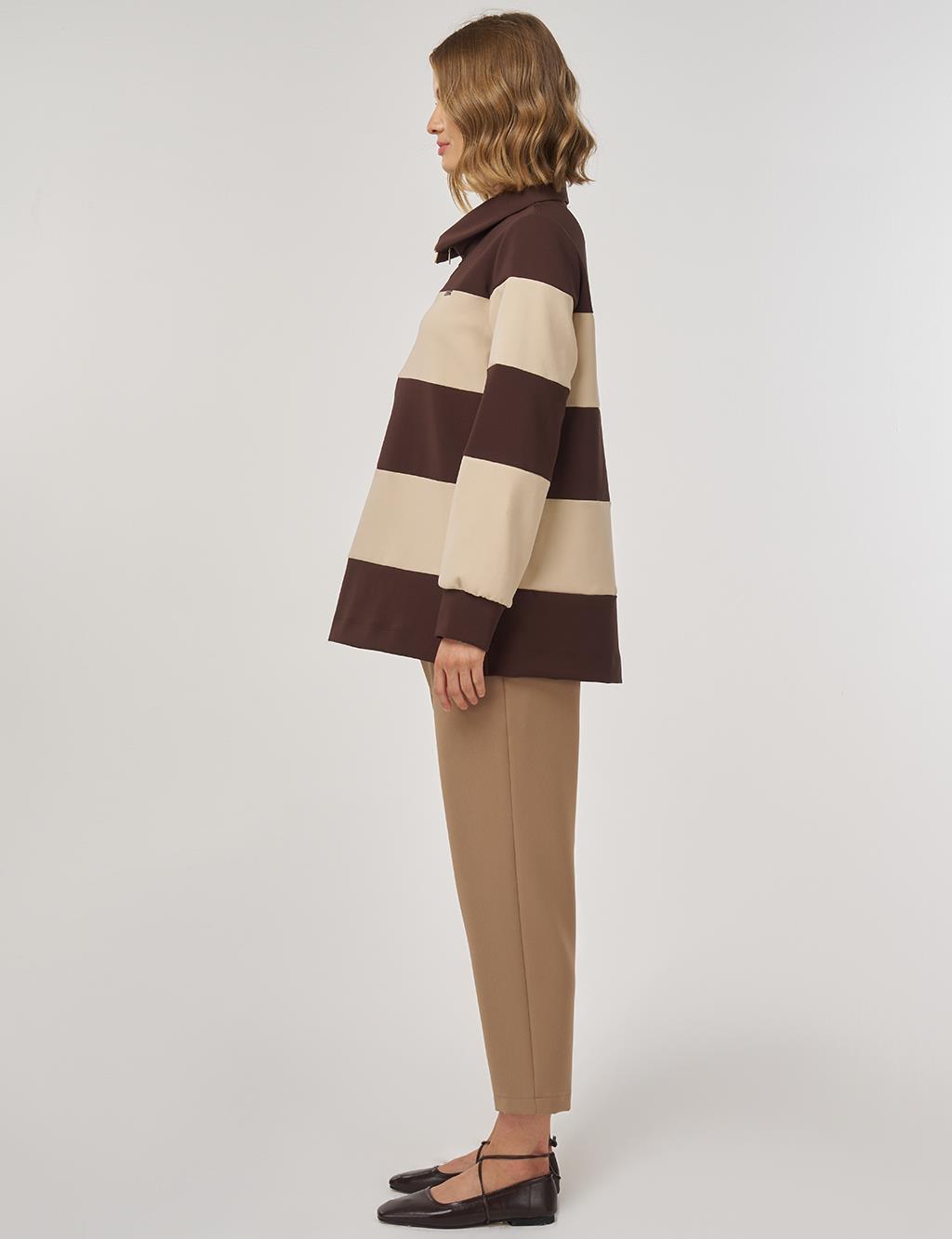 Color-Blocked Wide-Collar Sweatshirt Dark Brown