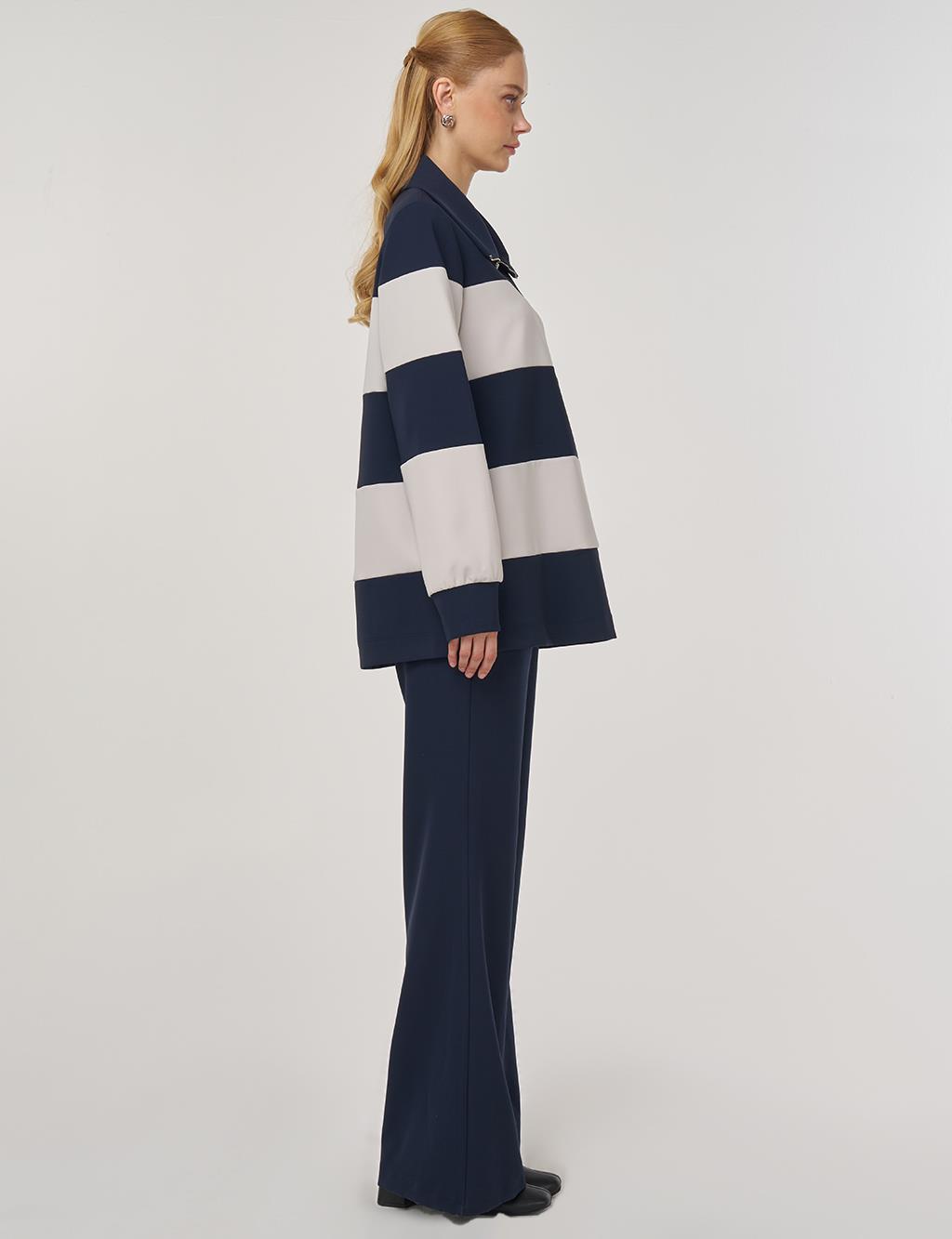 Color-Blocked Wide-Collar Sweatshirt Dark Navy