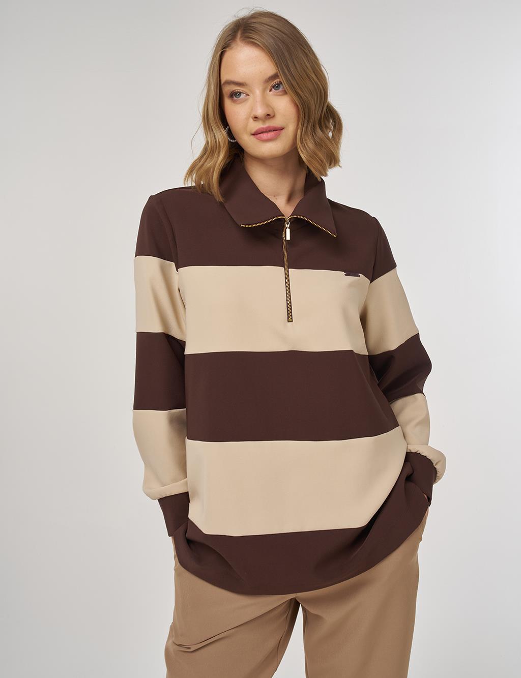 Color-Blocked Wide-Collar Sweatshirt Dark Brown