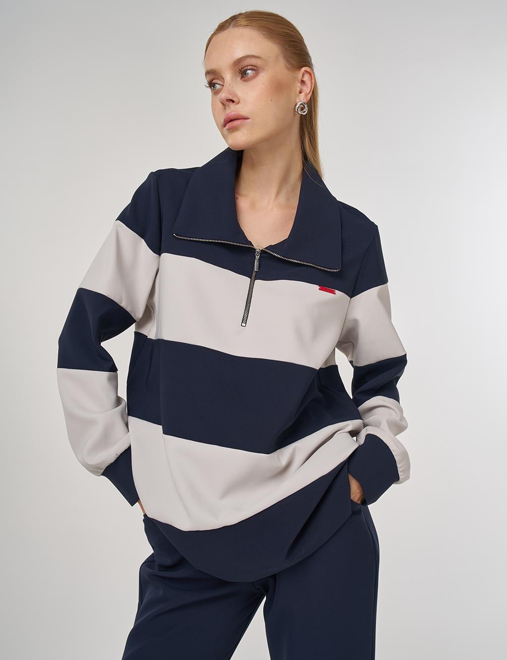 Color-Blocked Wide-Collar Sweatshirt Dark Navy