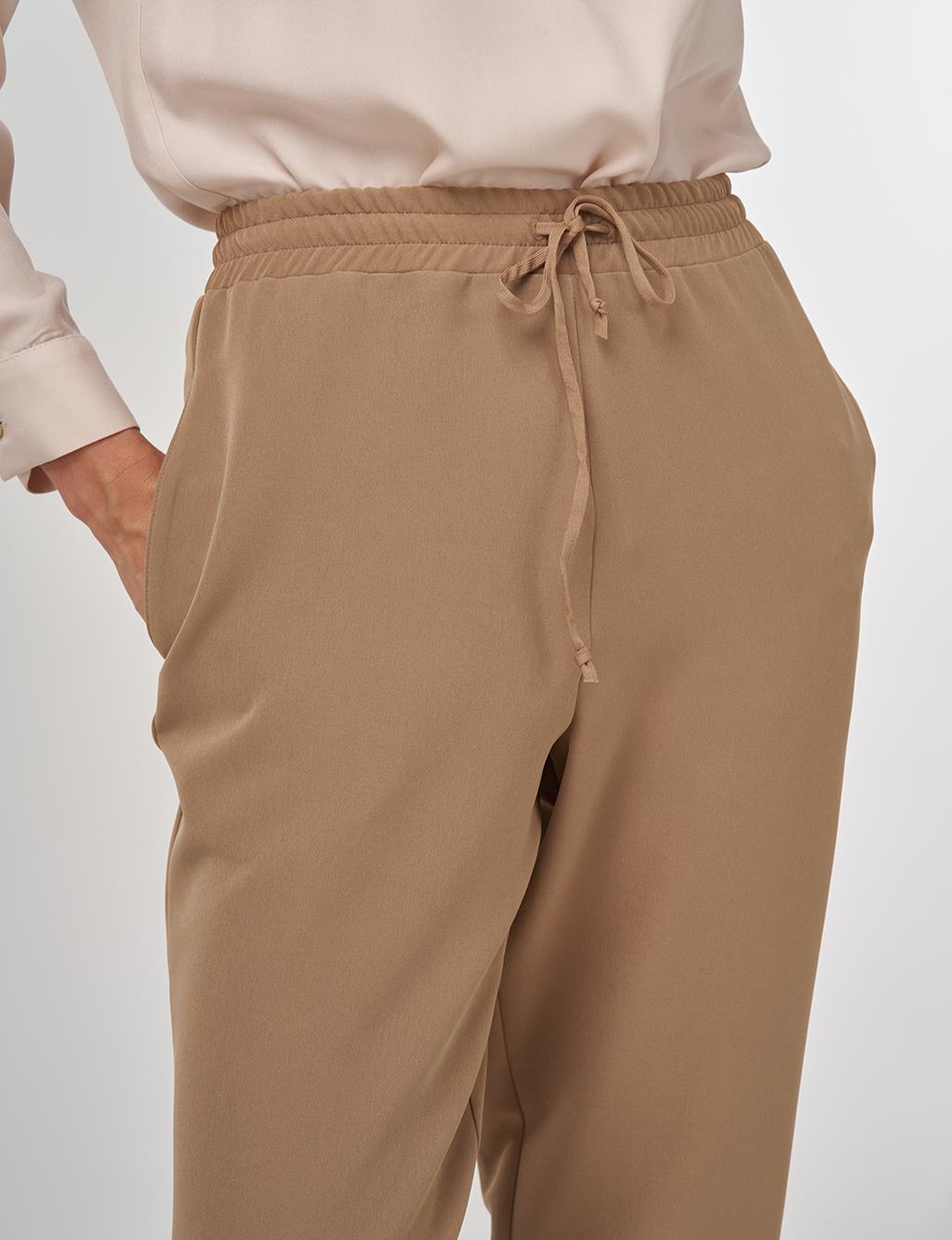 Beli Lastikli Rahat Kesim Pantolon Koyu Vizon 