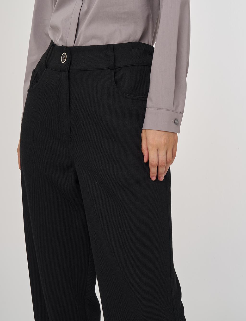 Button Detailed Pants in Black