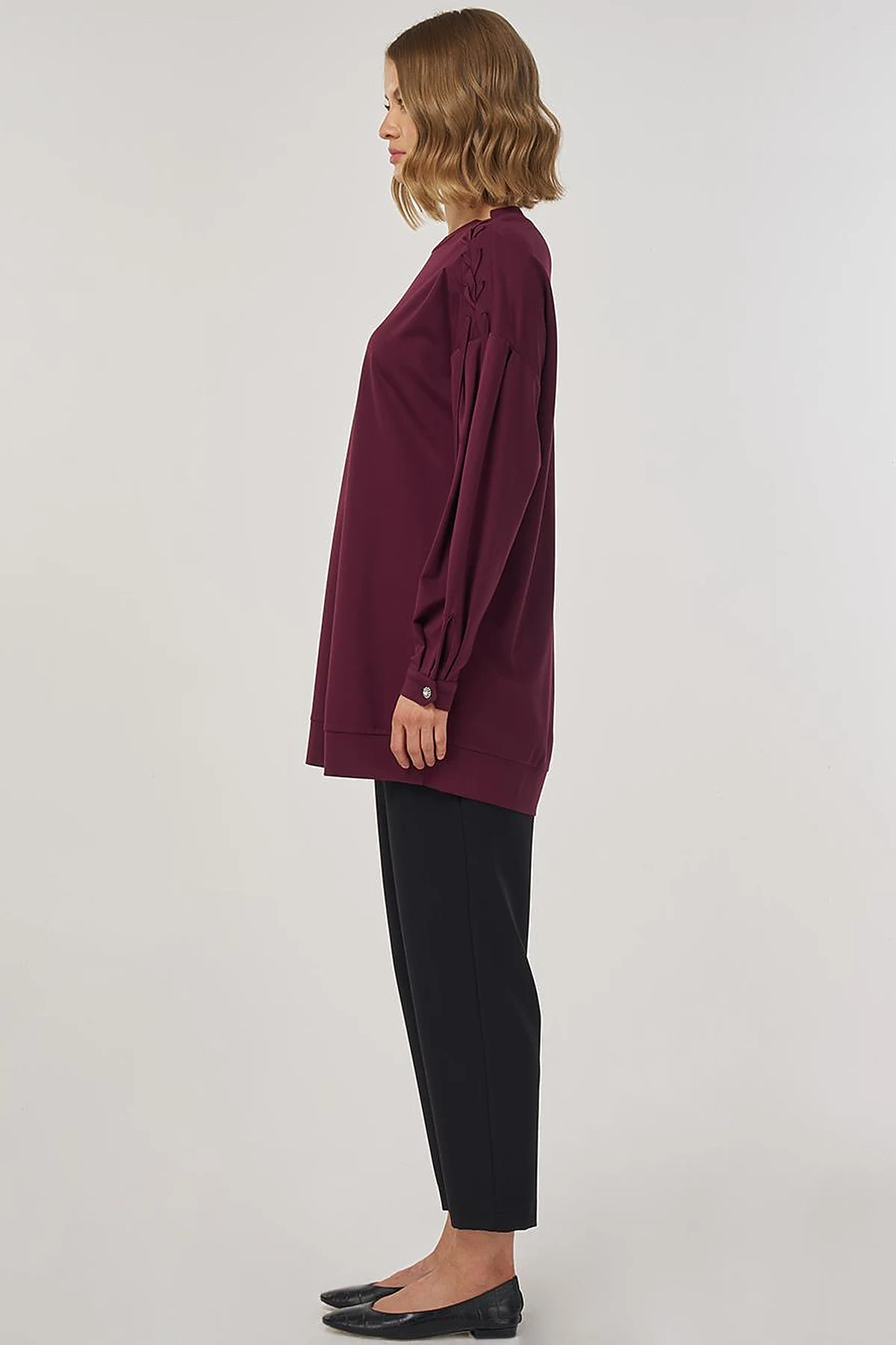 Shoulder-Tie Sweatshirt in Dark Burgundy