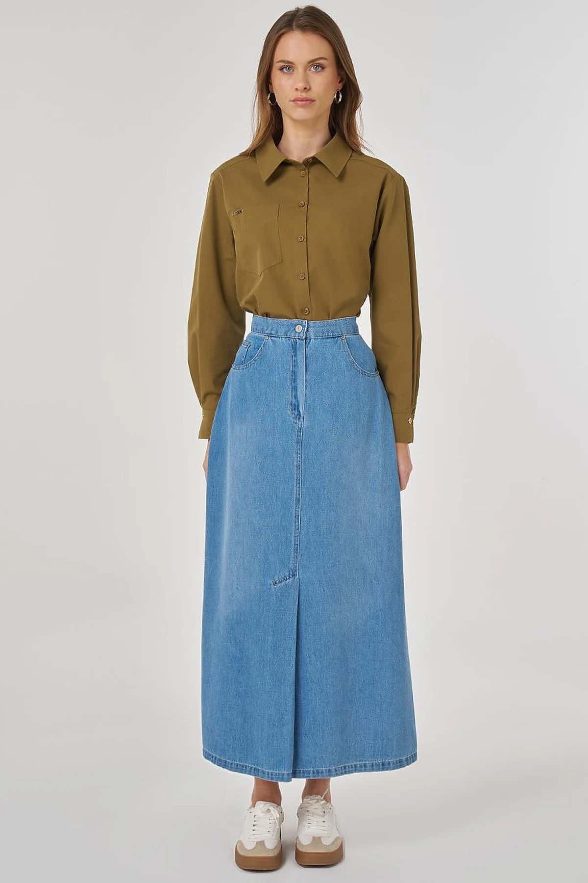 High-Waisted Denim Skirt in Blue