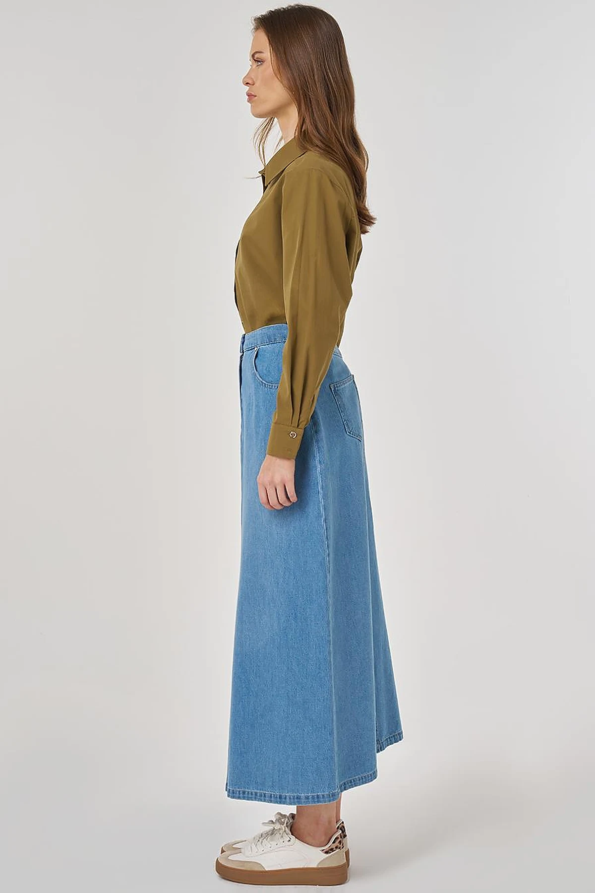 High-Waisted Denim Skirt in Blue