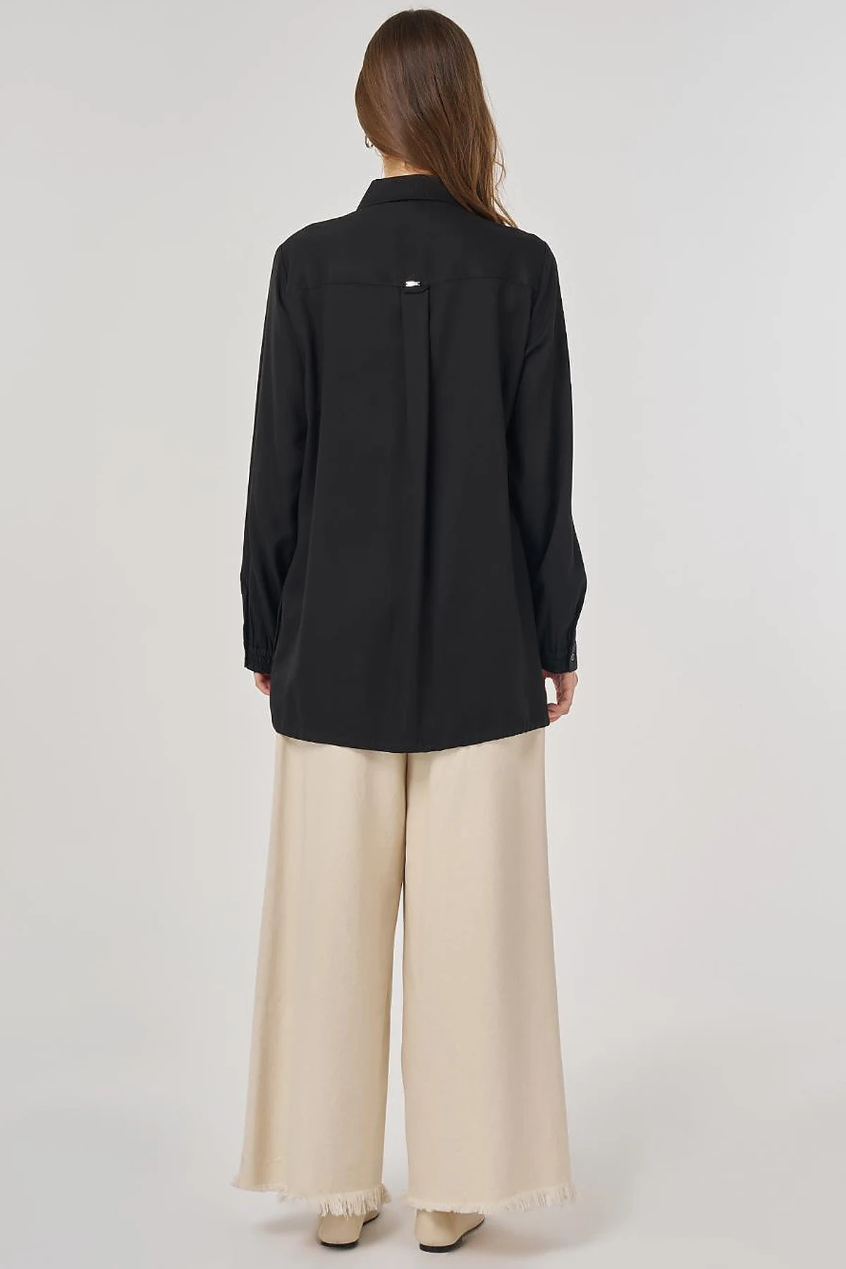 100% Lyocell Double-Pocket Tunic Black