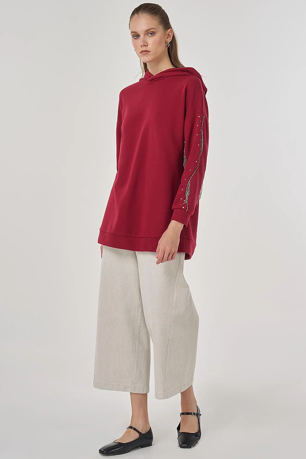 Hooded Three-Thread Sweatshirt in Burgundy