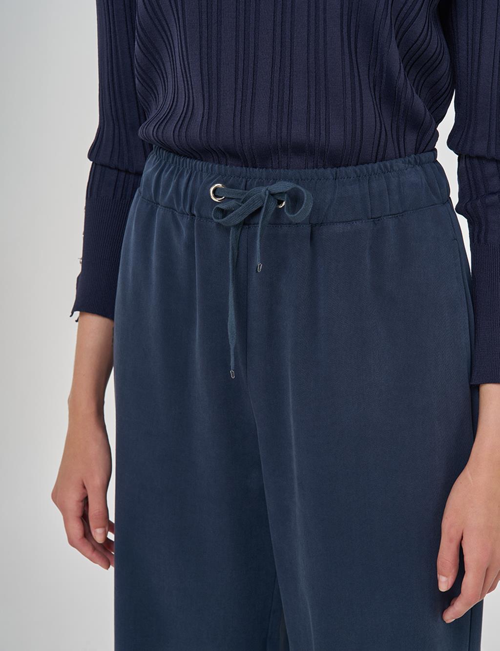 Relaxed-Fit Lyocell Pants Navy