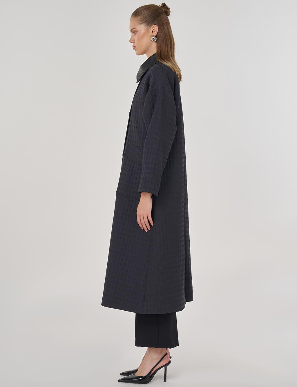 Şömizye Yaka Kaz Ayağı Desen Trençkot Siyah