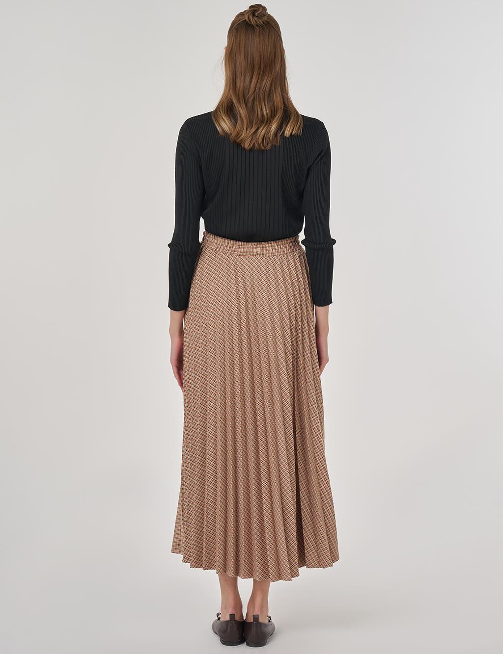 Plaid Pleated Skirt in Tile