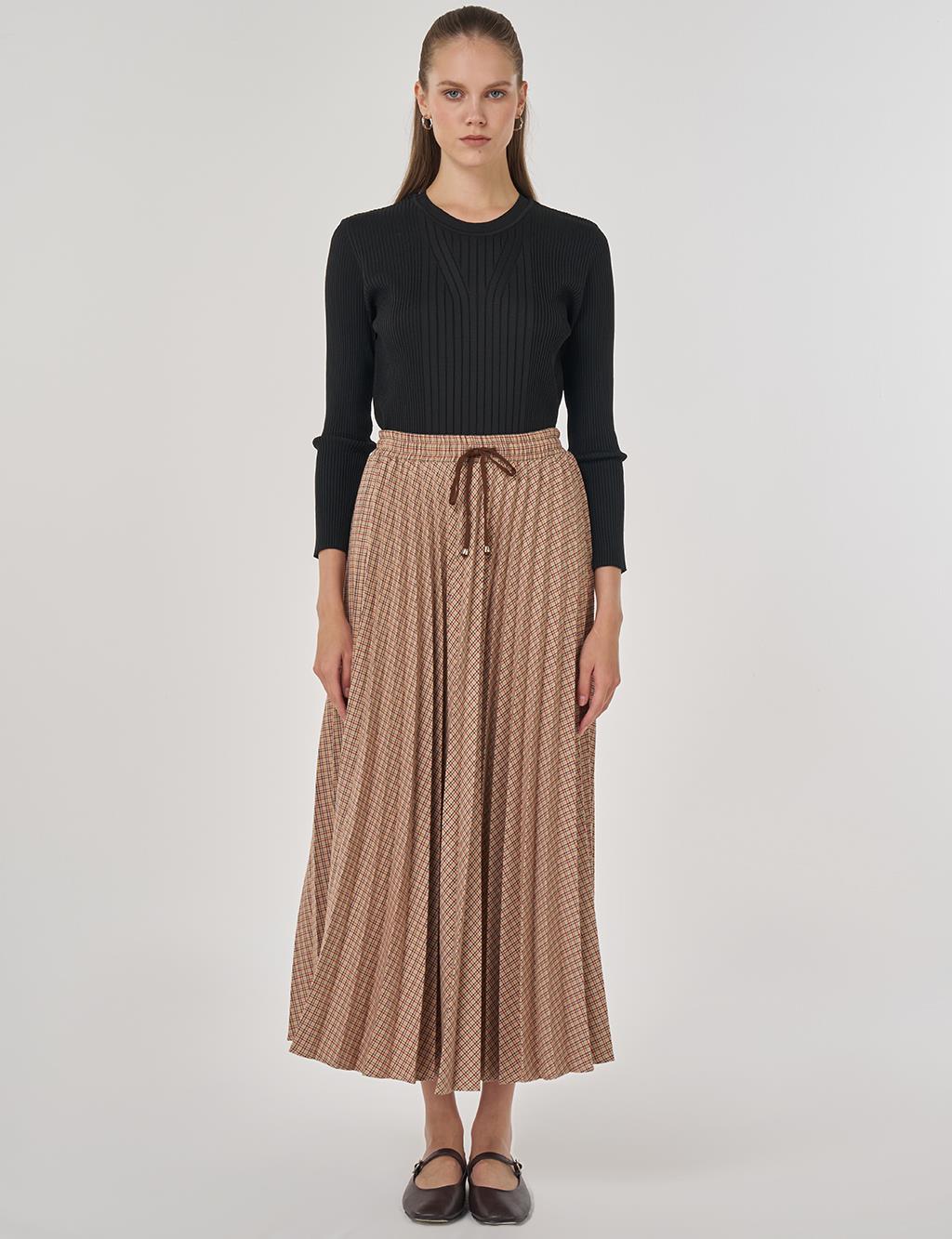 Plaid Pleated Skirt in Tile