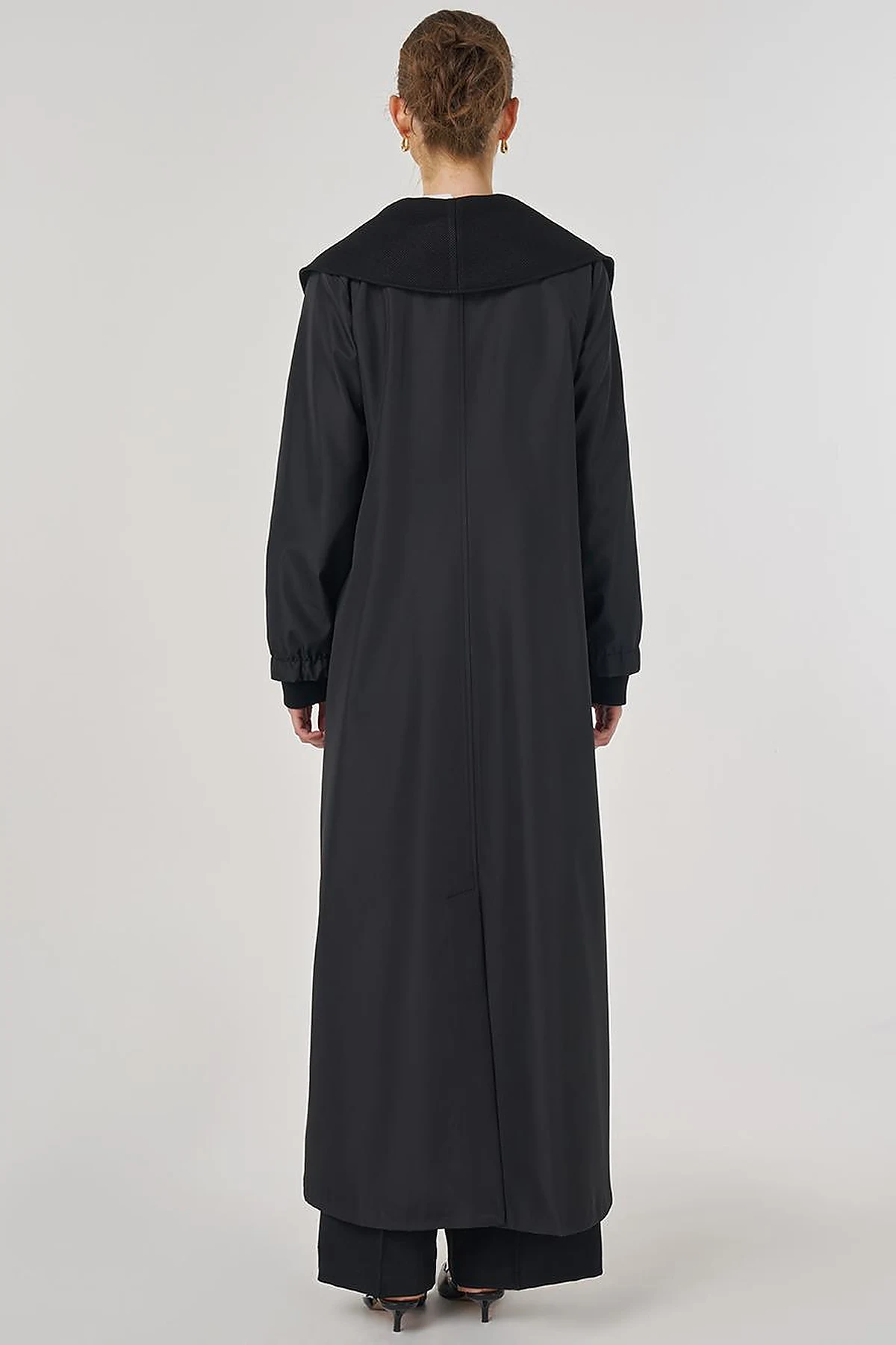 Wide Collar Coat in Black