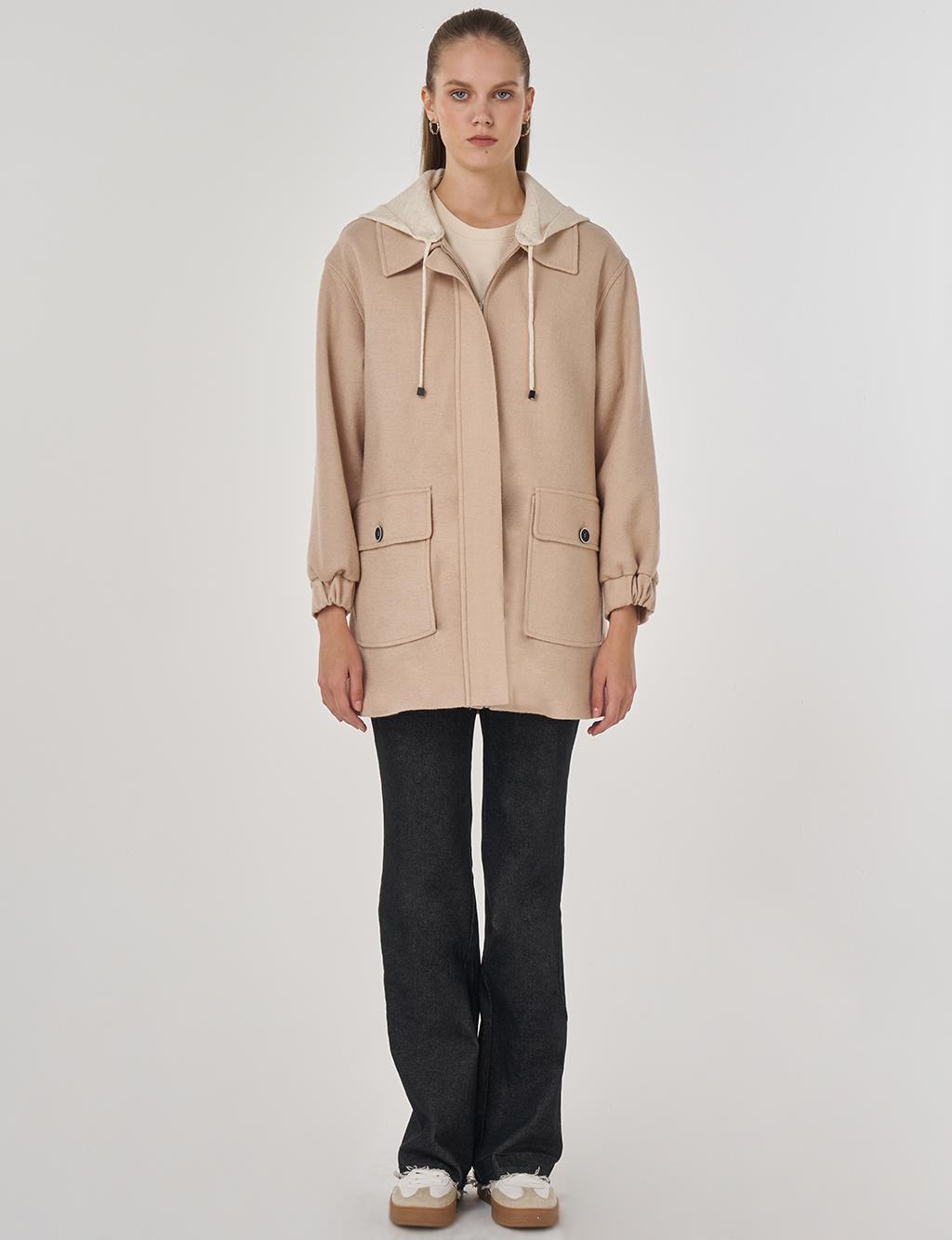 Kapüşonlu Yün Ceket Açık Bej