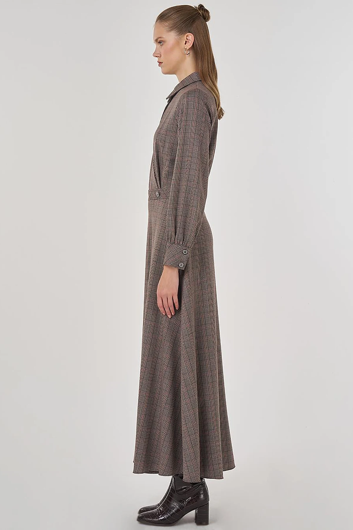 Plaid Maxi Dress in Dark Brown